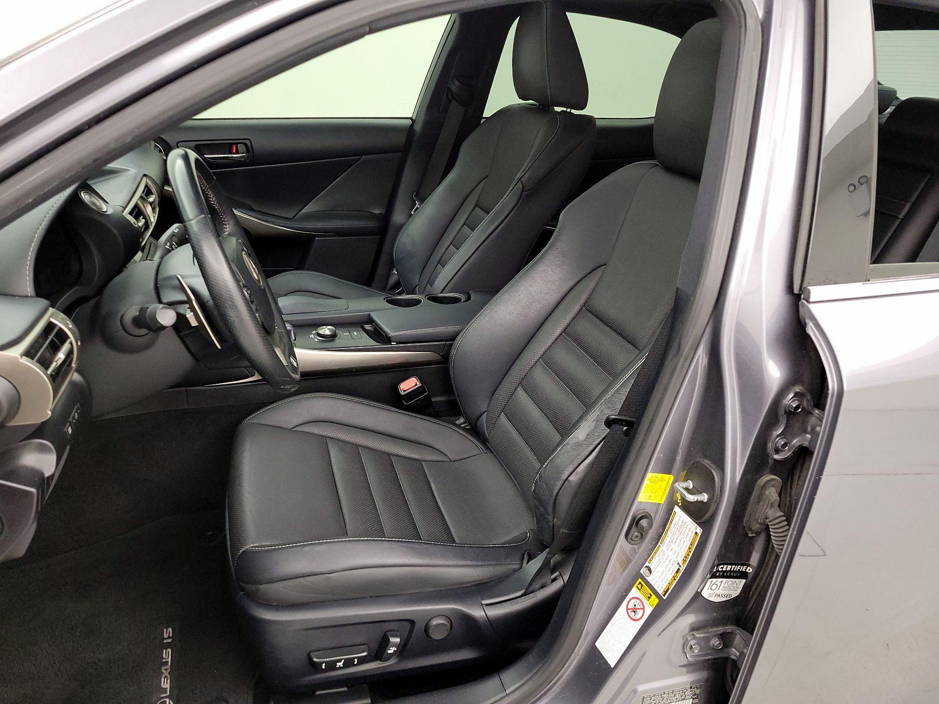 Thumbnail: 2015 Lexus IS - 11