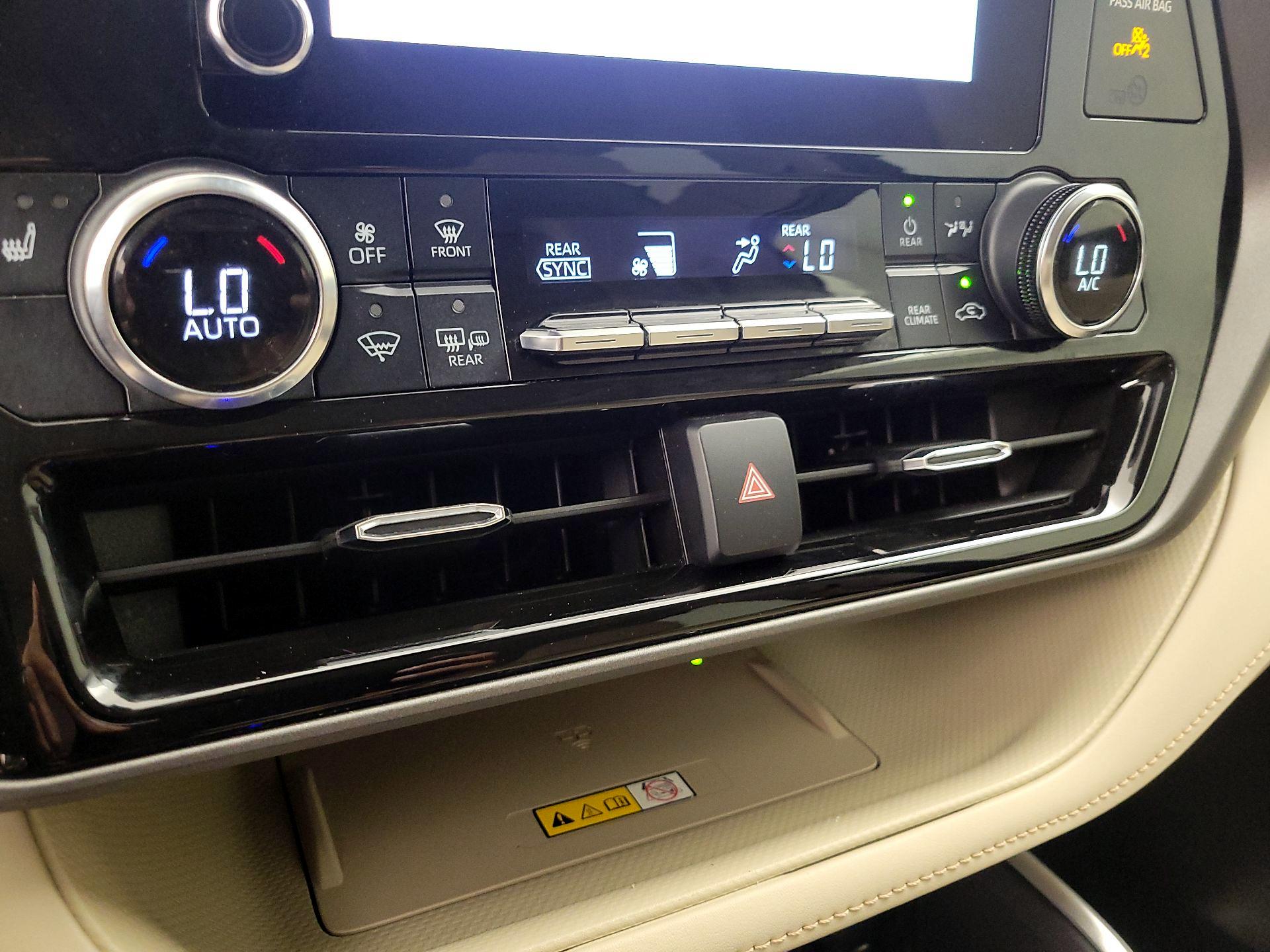 Thumbnail: 2023 Toyota Highlander - 16