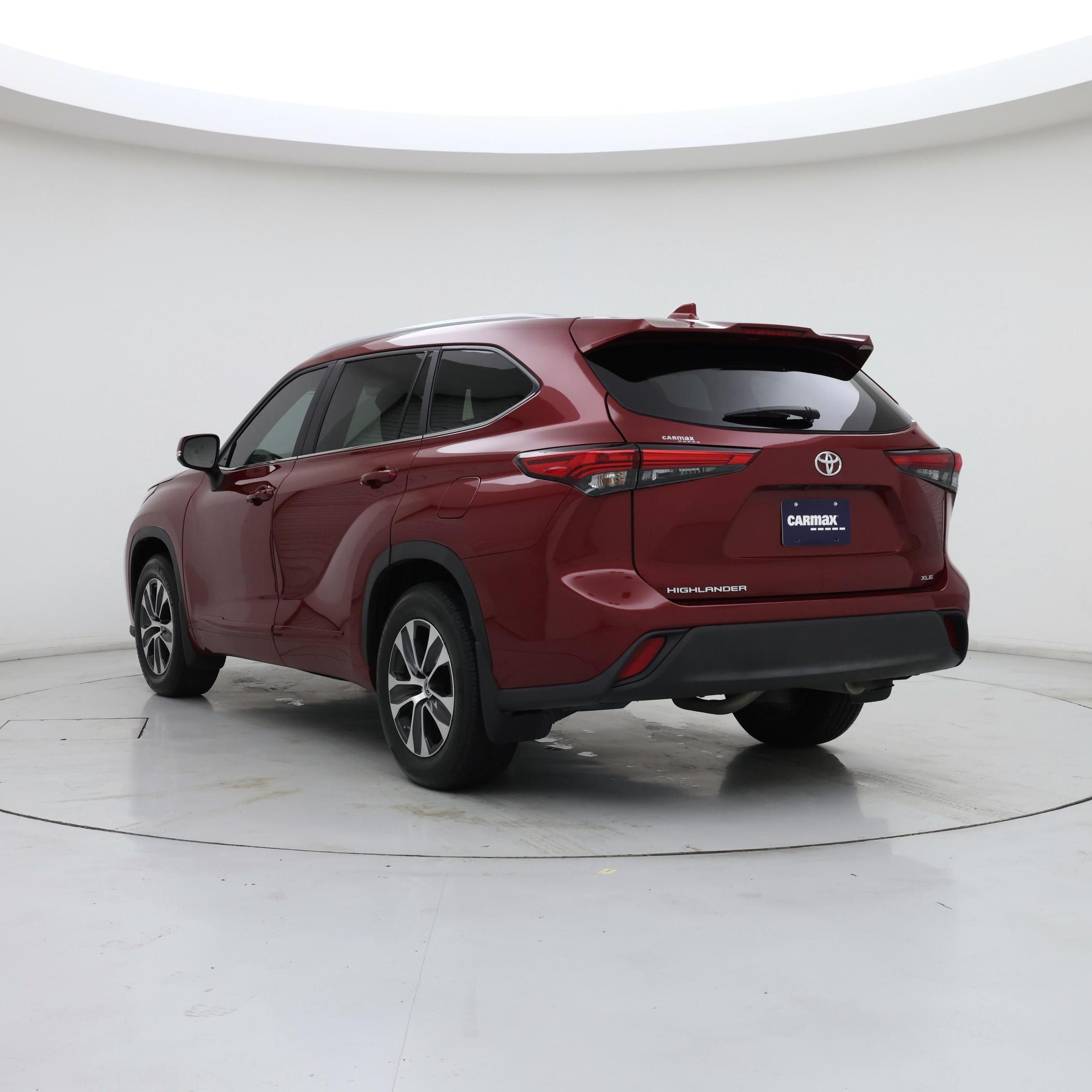 Thumbnail: 2023 Toyota Highlander - 2