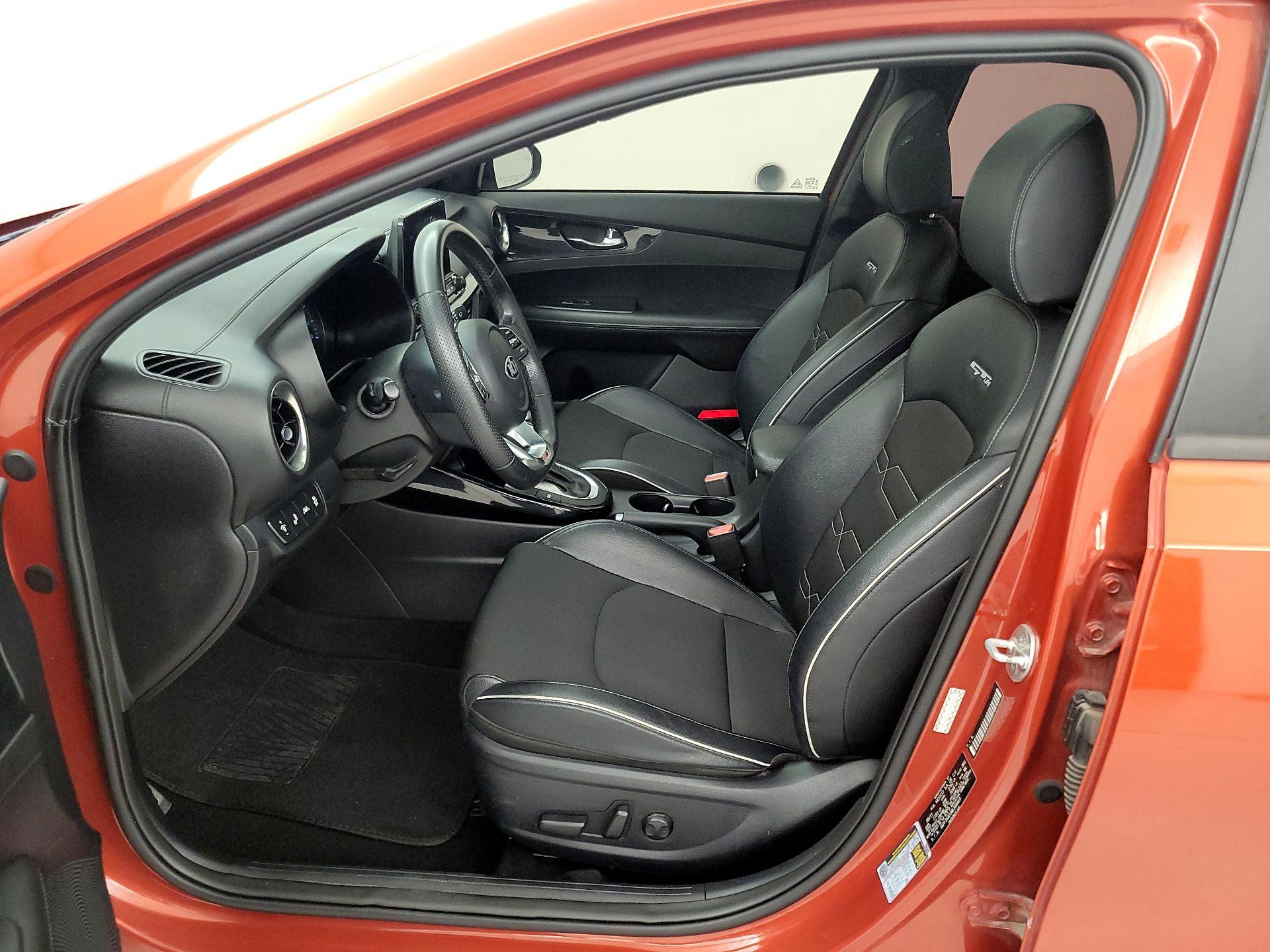 Thumbnail: 2021 Kia Forte - 11