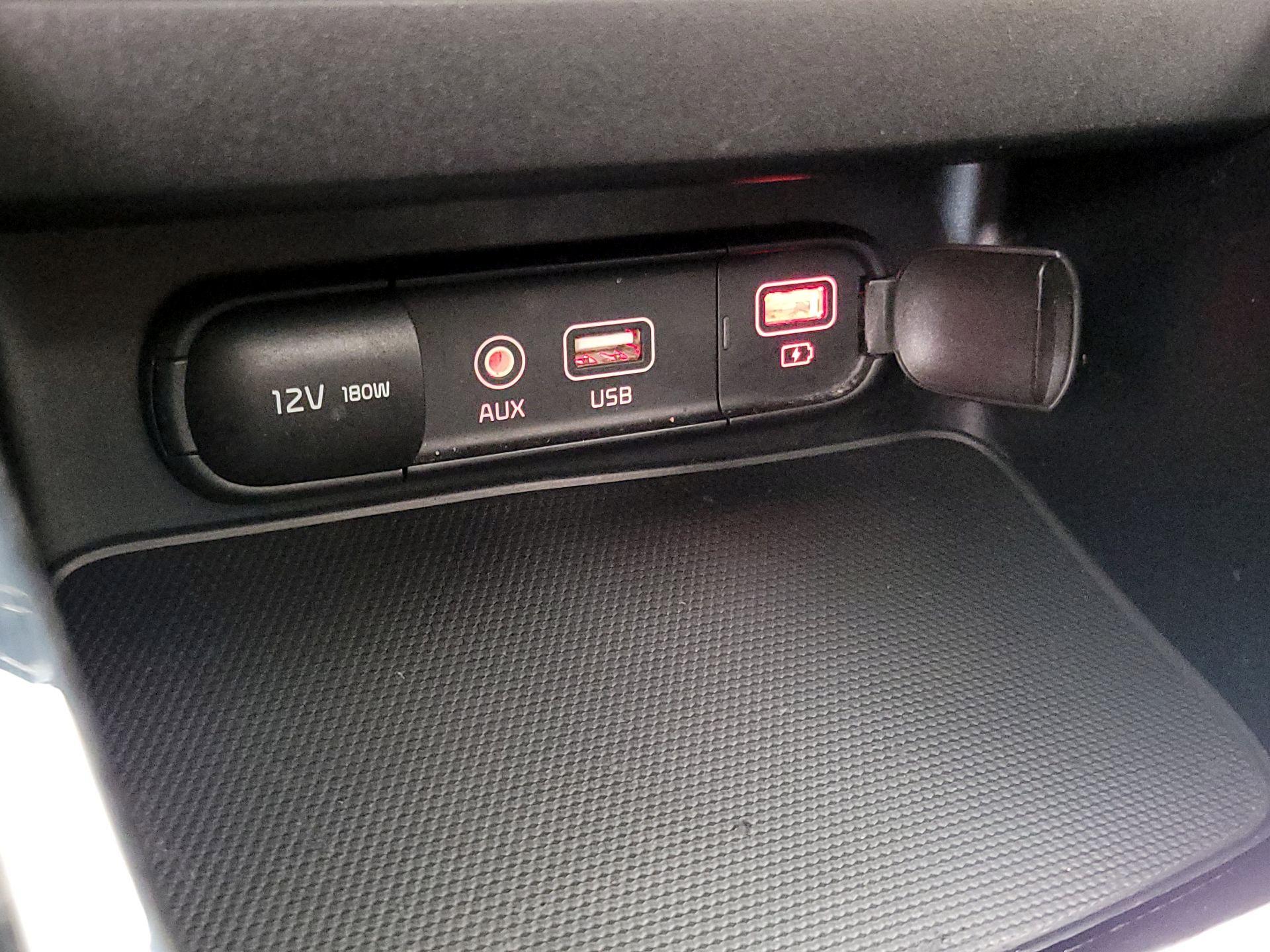 Thumbnail: 2021 Kia Forte - 18