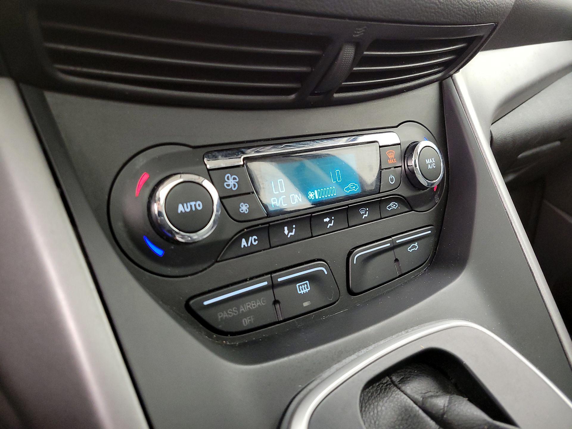 Thumbnail: 2014 Ford C-Max - 16