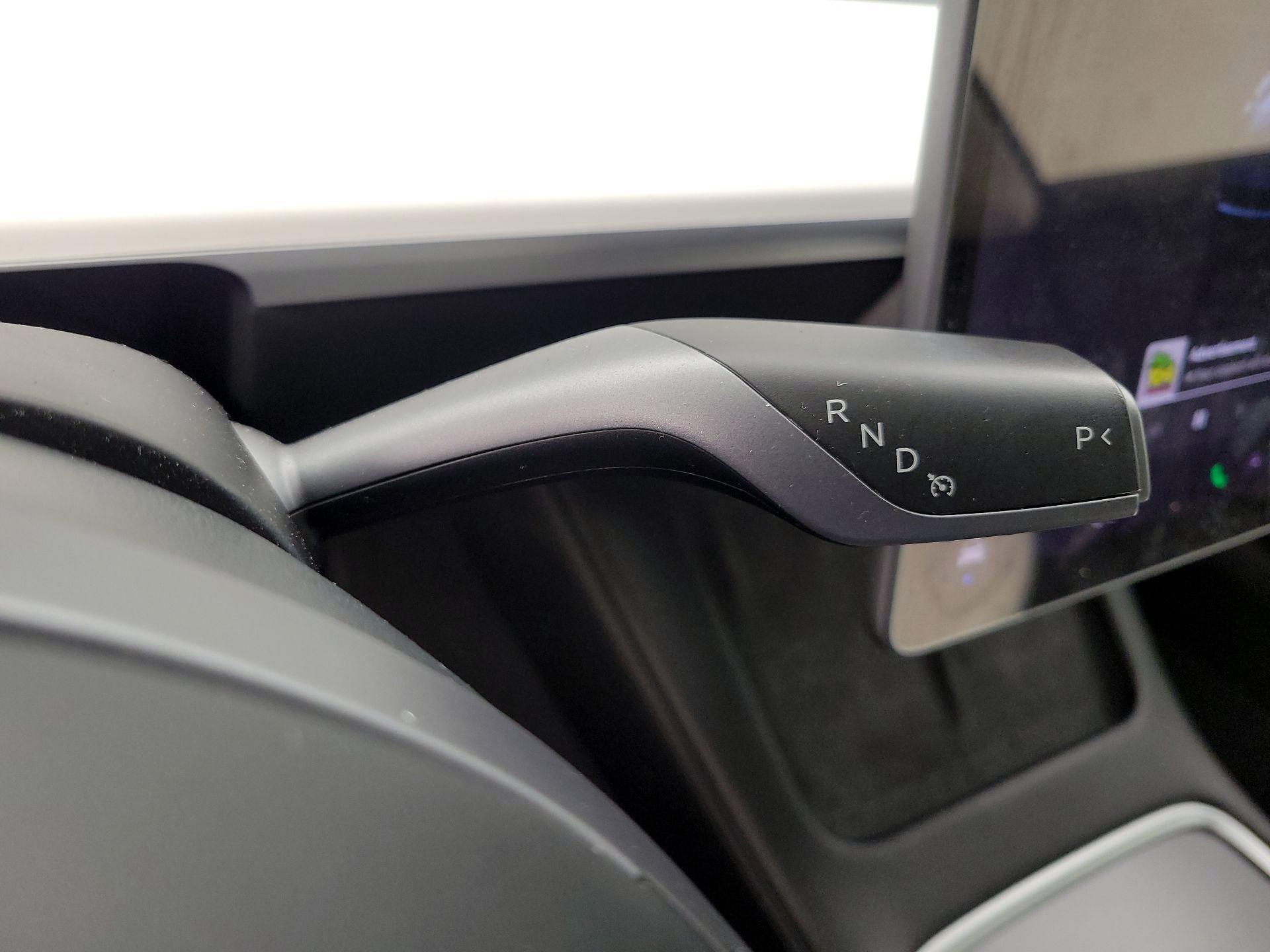 Thumbnail: 2023 Tesla Model 3 - 17