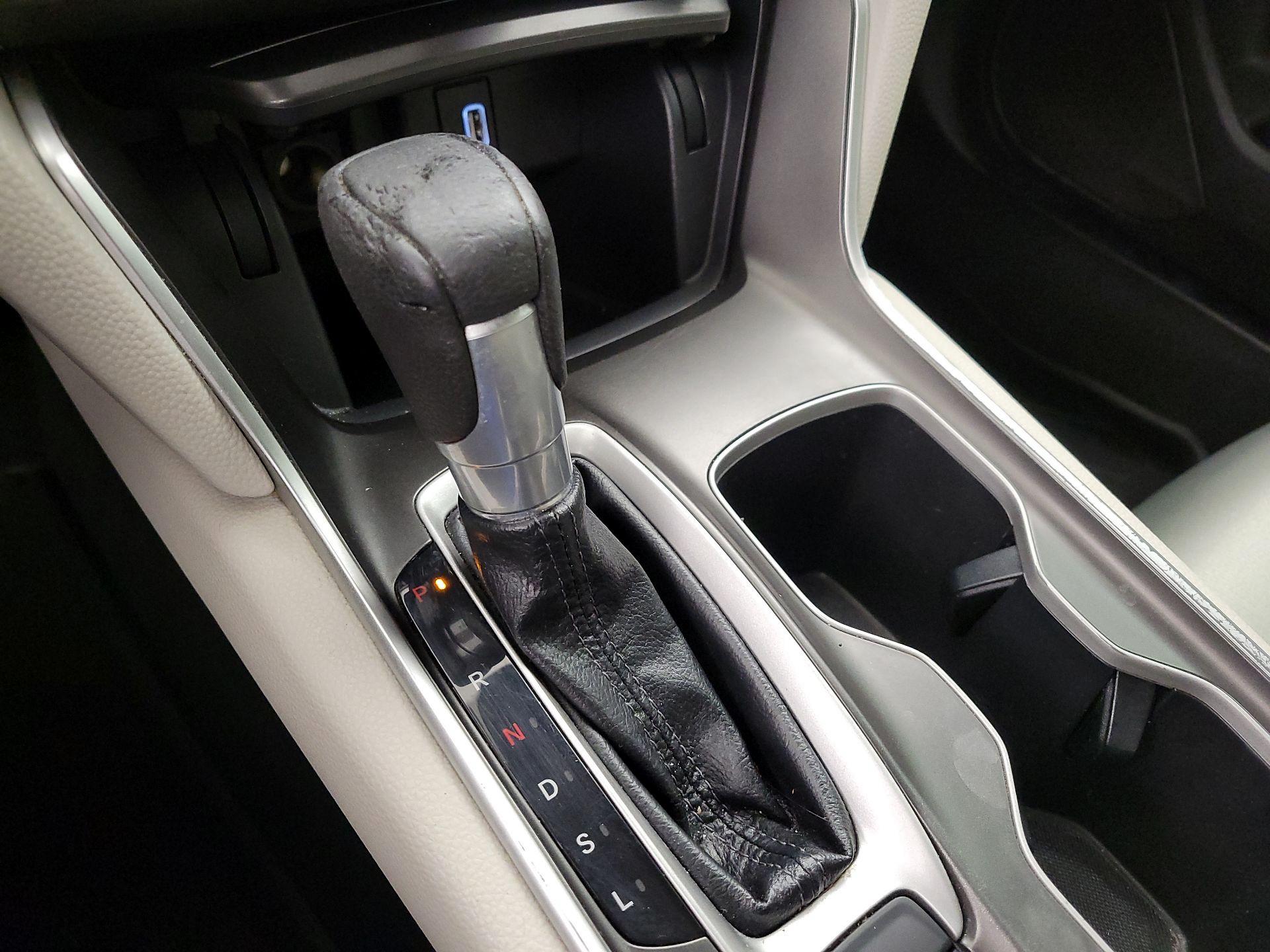 Thumbnail: 2019 Honda Accord - 17