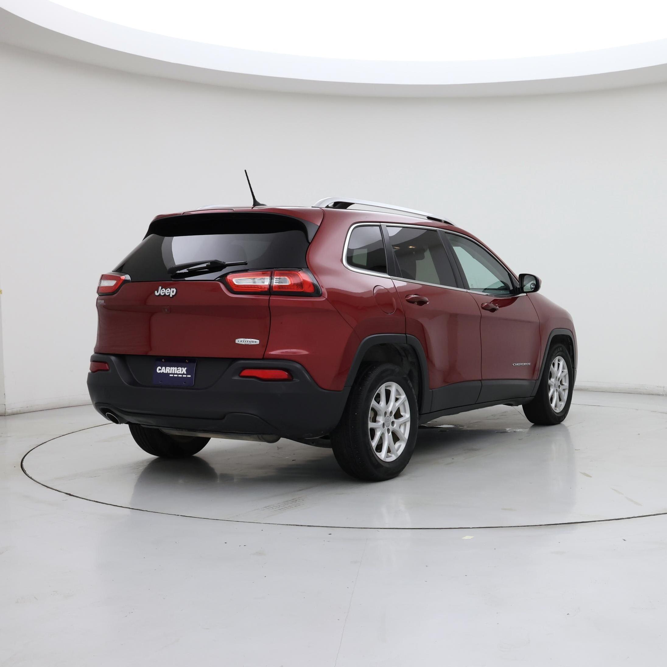 Thumbnail: 2017 Jeep Cherokee - 8