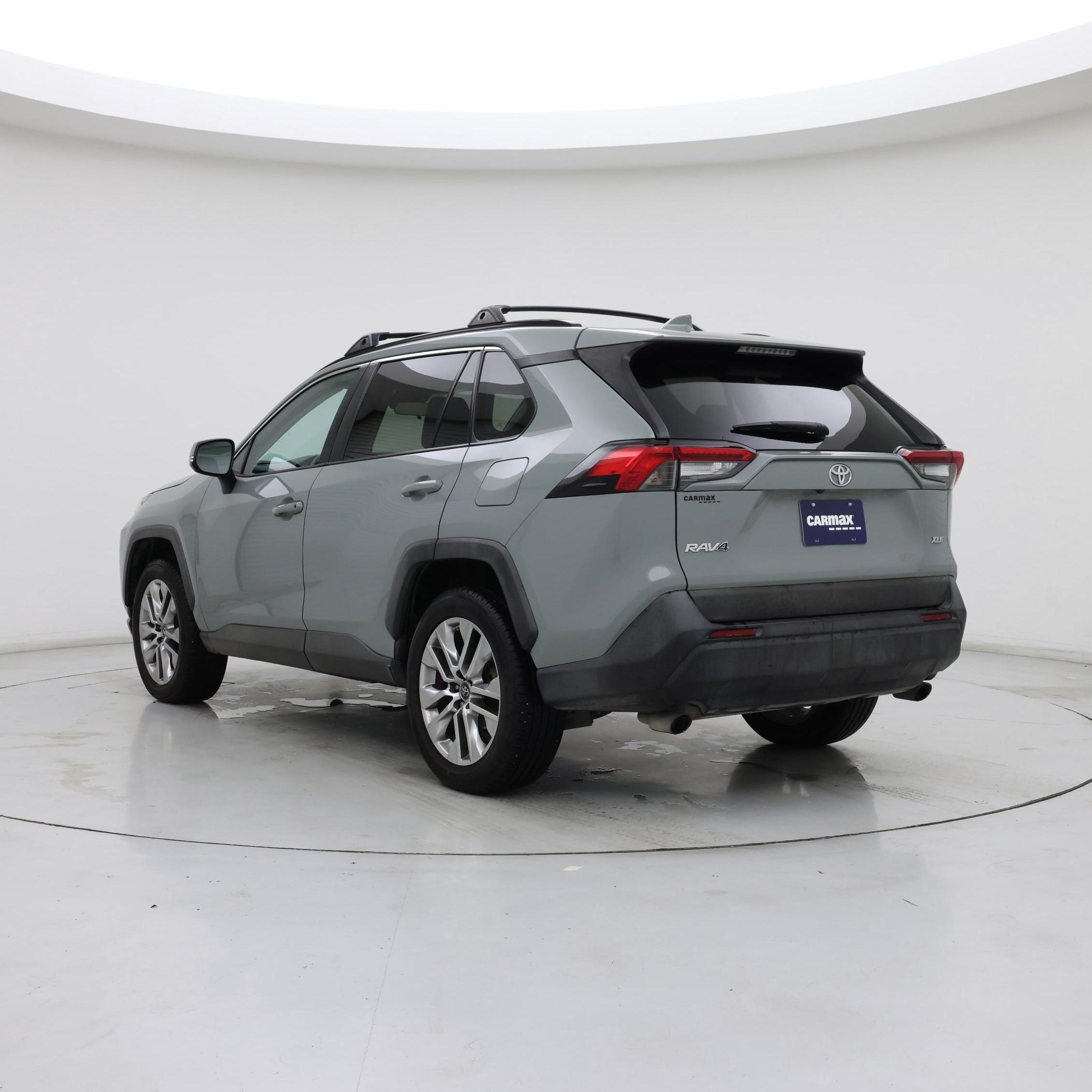 Thumbnail: 2019 Toyota RAV4 - 2
