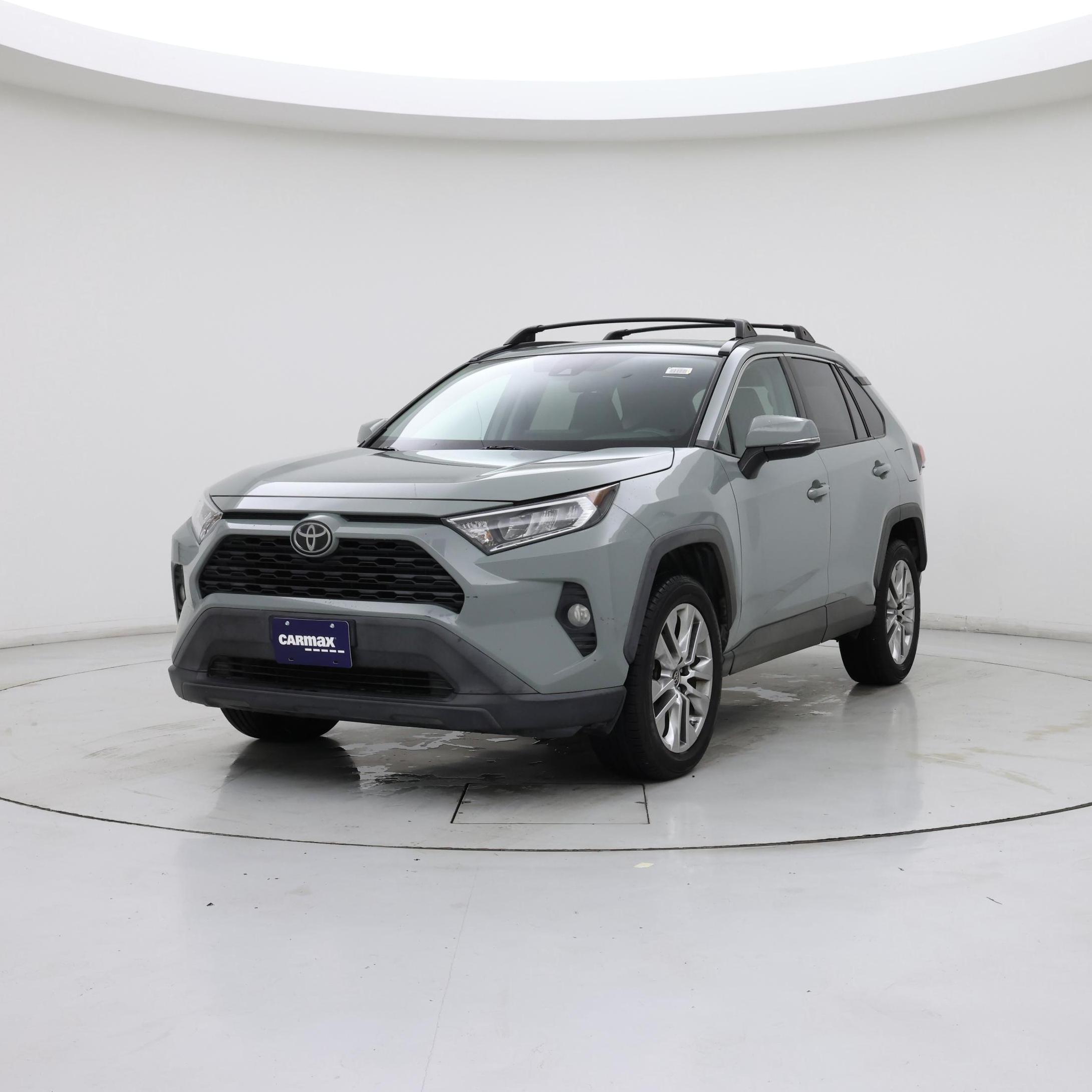 Thumbnail: 2019 Toyota RAV4 - 4