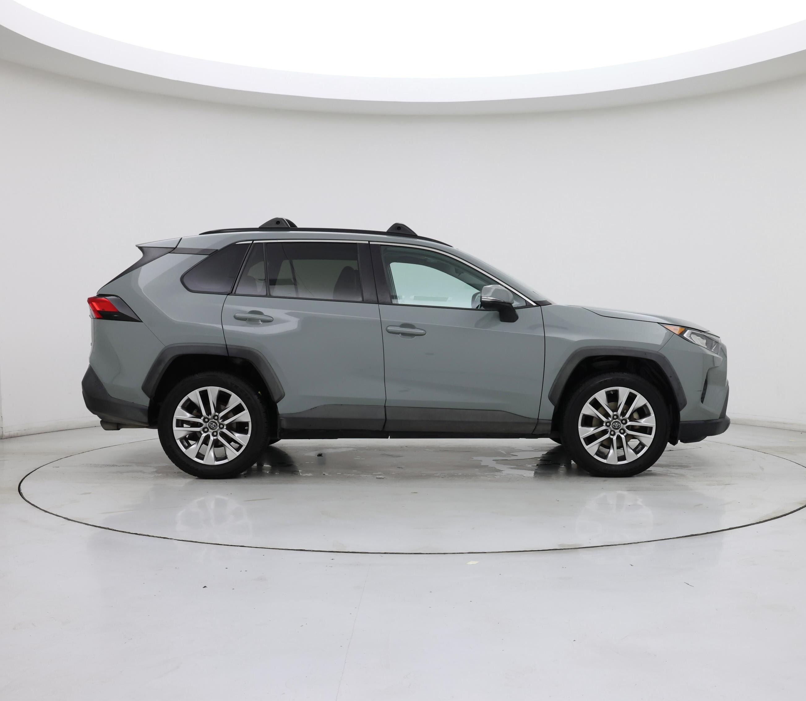 Thumbnail: 2019 Toyota RAV4 - 7