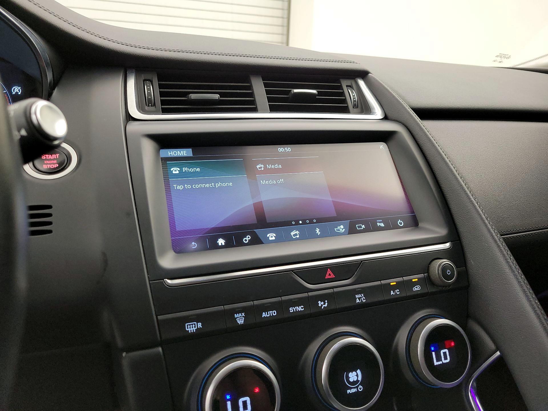 Thumbnail: 2020 Jaguar E-Pace - 15