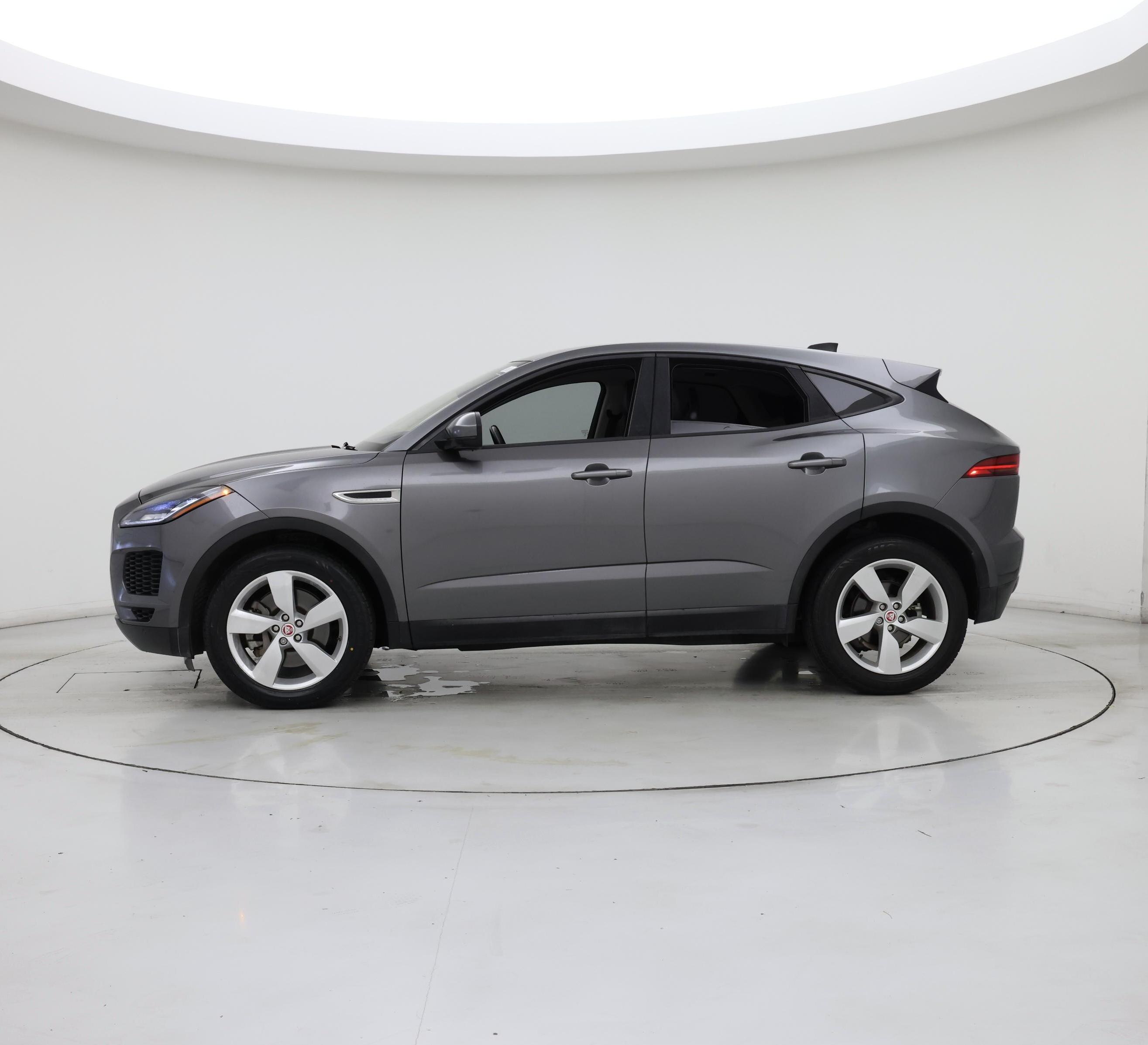Thumbnail: 2020 Jaguar E-Pace - 3