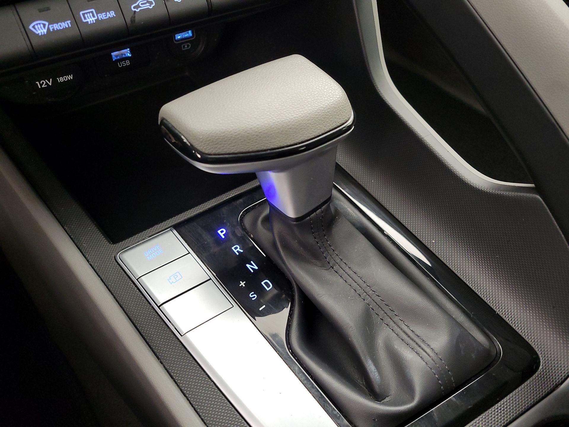 Thumbnail: 2023 Hyundai Elantra - 17