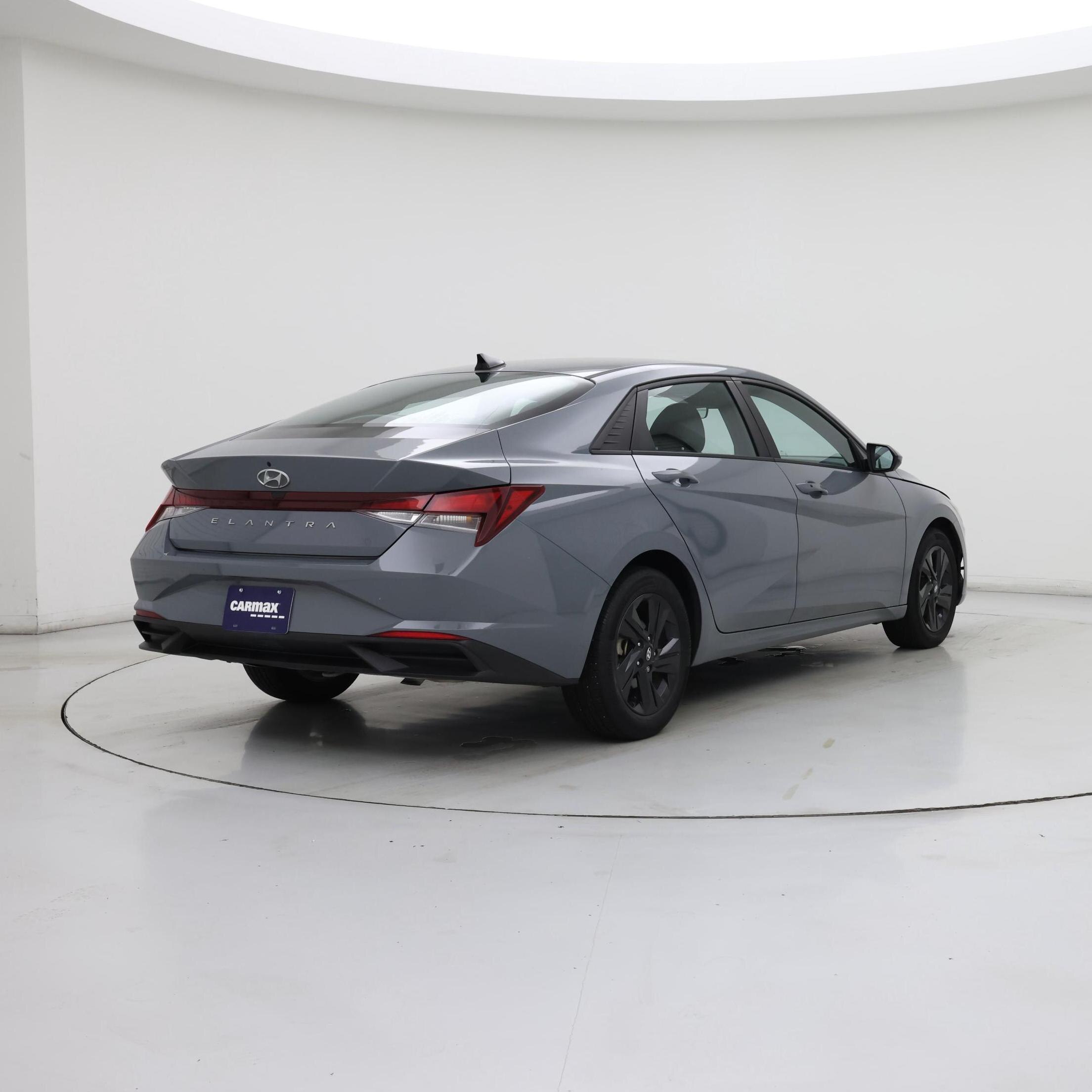 Thumbnail: 2023 Hyundai Elantra - 8