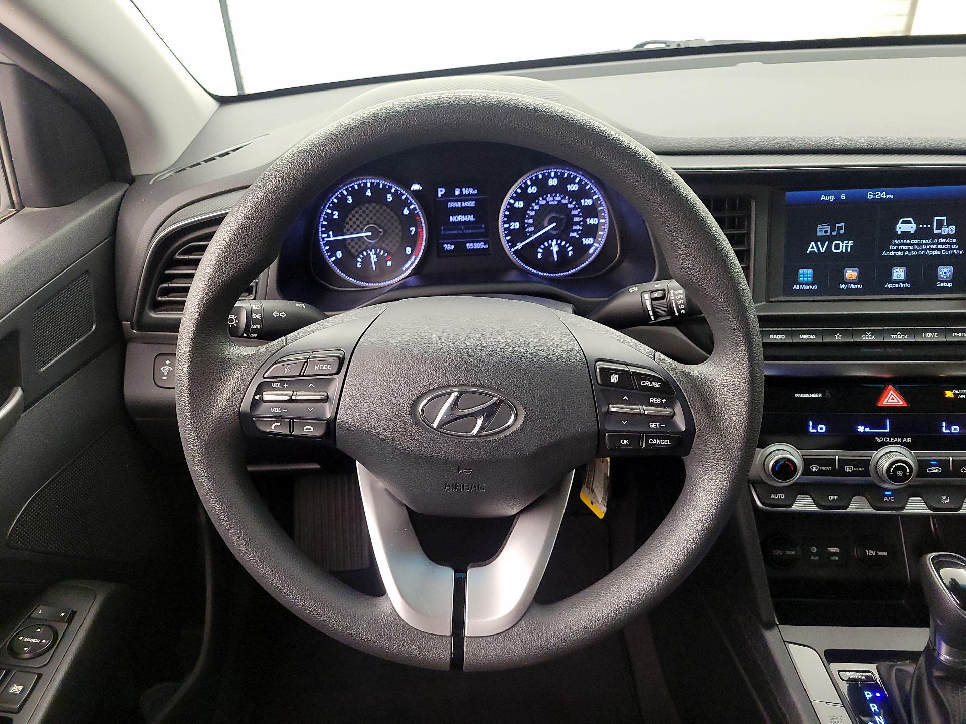 Thumbnail: 2020 Hyundai Elantra - 10