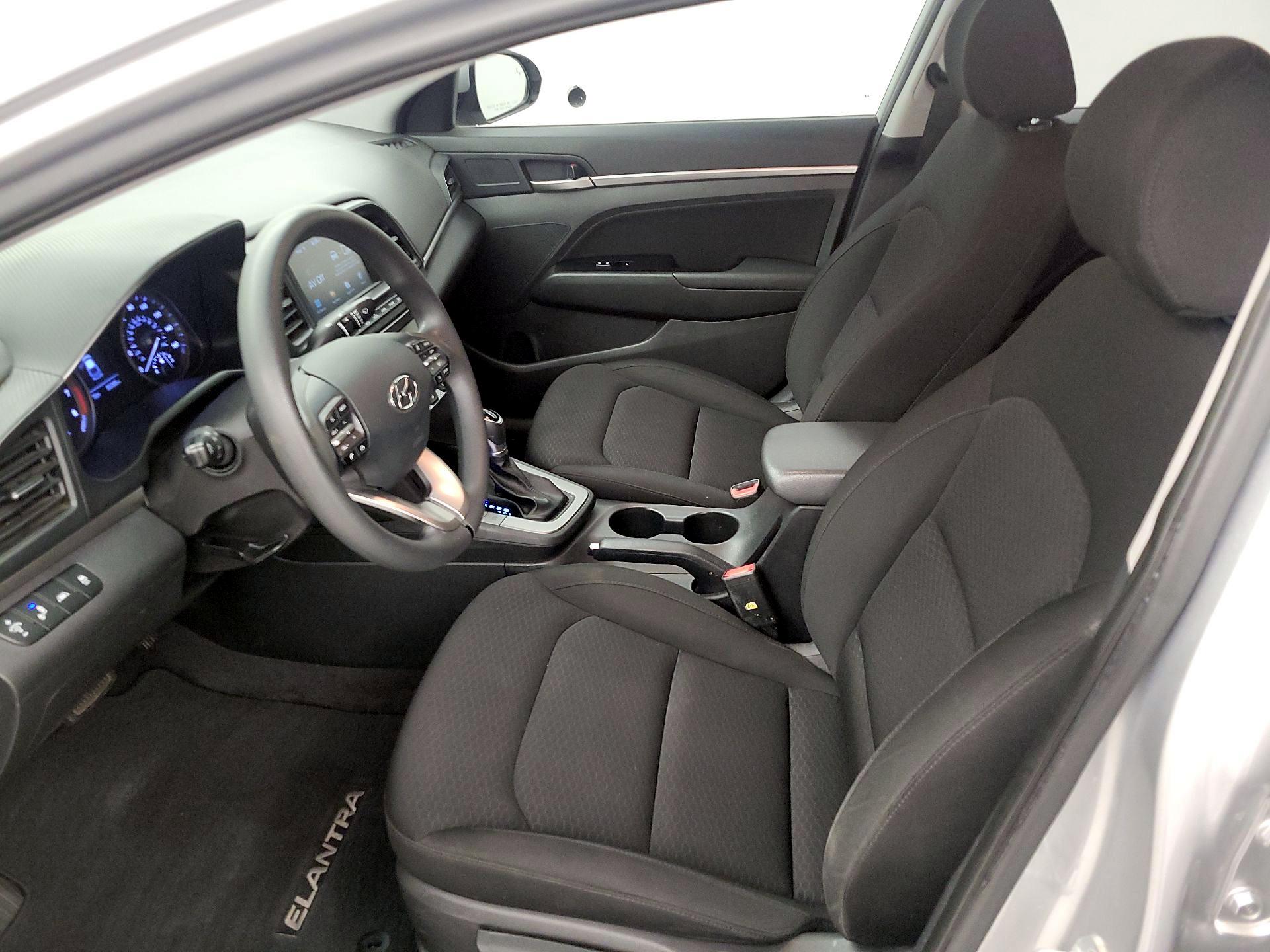 Thumbnail: 2020 Hyundai Elantra - 11