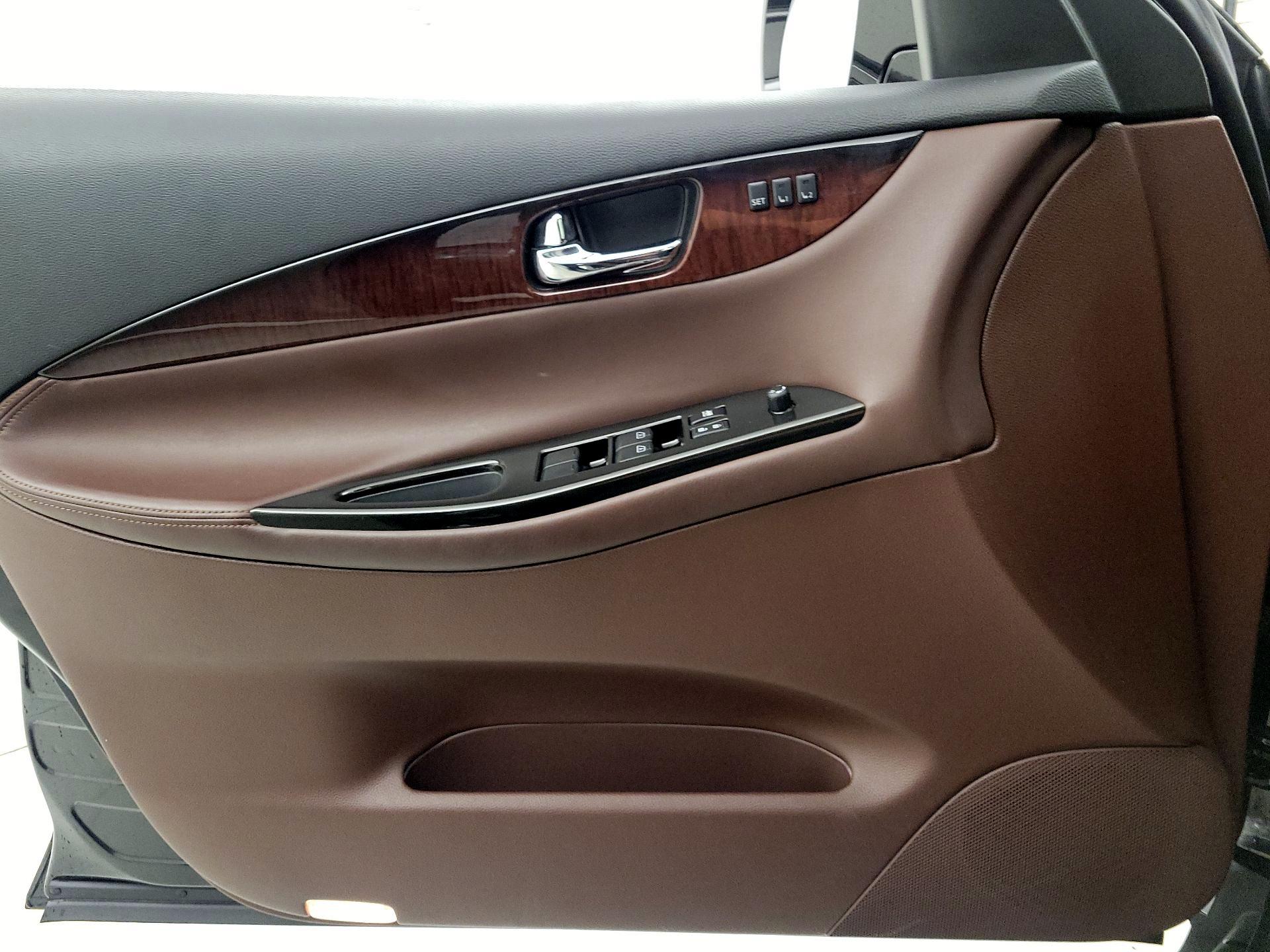 Thumbnail: 2016 INFINITI QX50 - 12