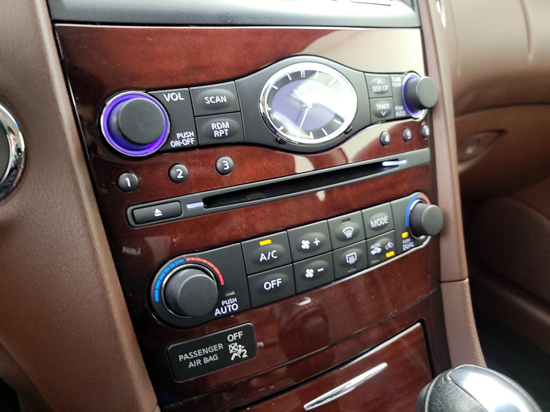 Thumbnail: 2016 INFINITI QX50 - 17