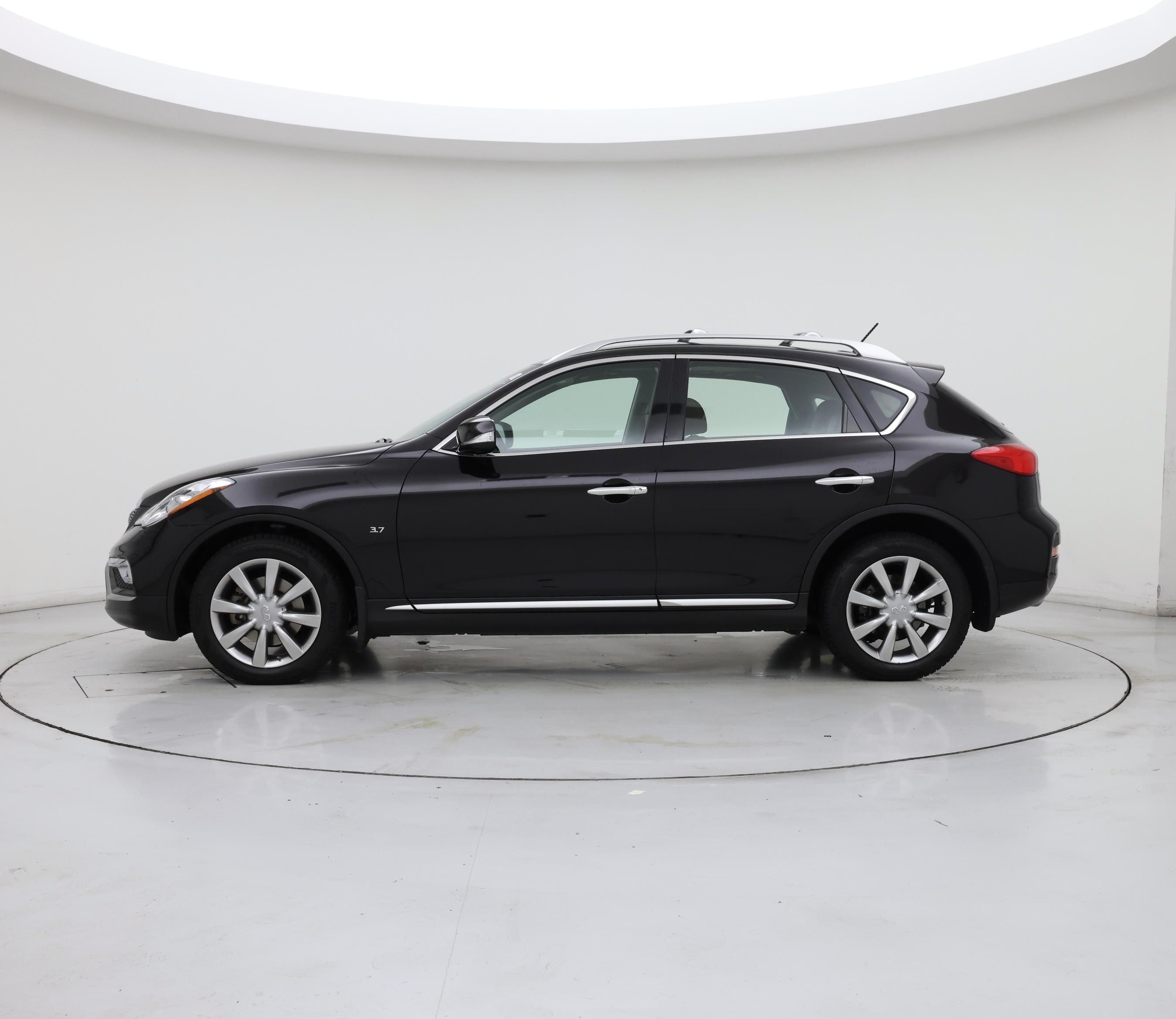 Thumbnail: 2016 INFINITI QX50 - 3
