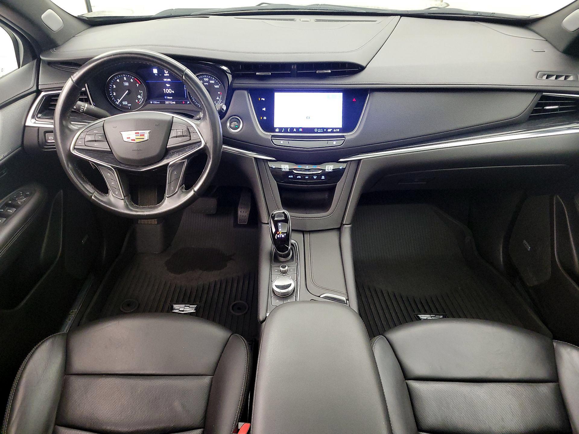 Thumbnail: 2023 Cadillac XT5 - 9