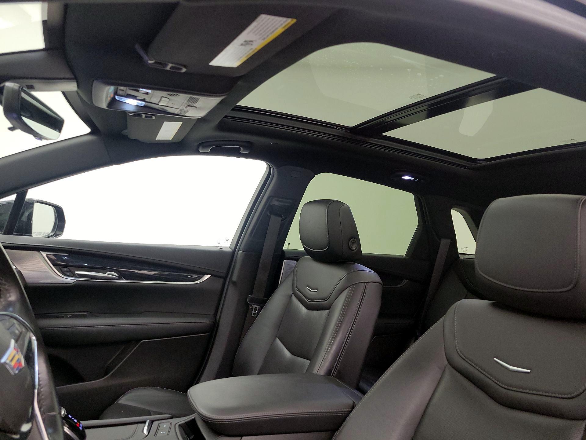 Thumbnail: 2023 Cadillac XT5 - 20
