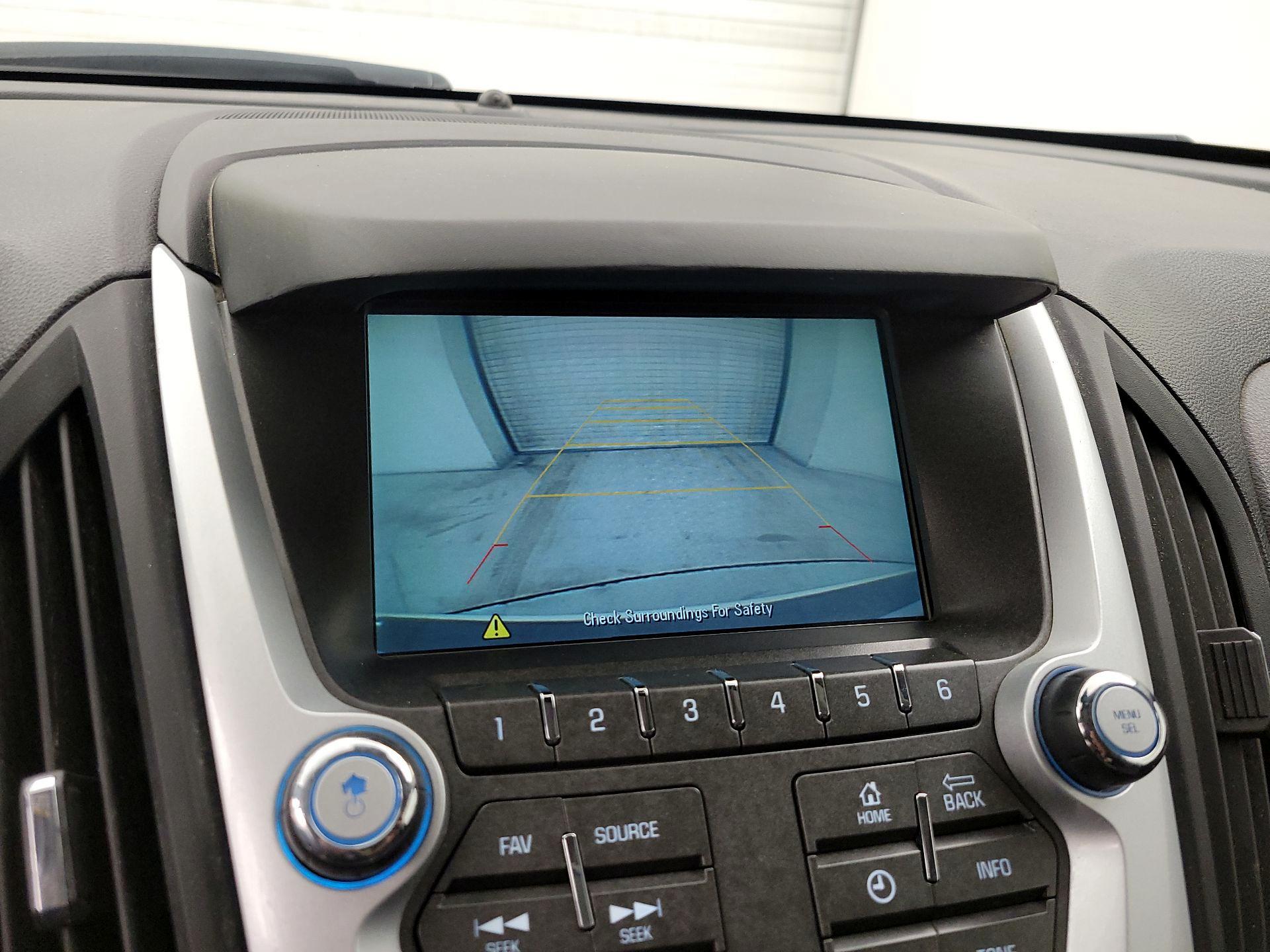 Thumbnail: 2015 Chevrolet Equinox - 14