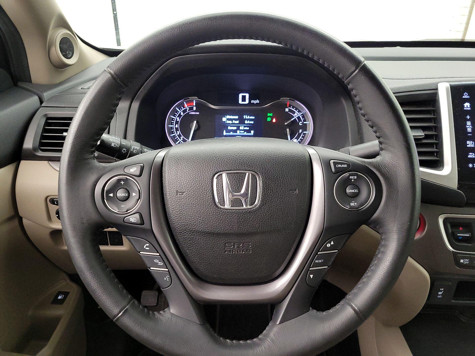 Thumbnail: 2017 Honda Ridgeline - 10