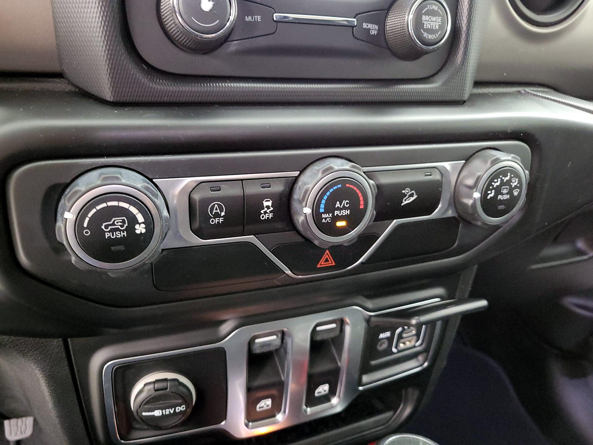 Thumbnail: 2020 Jeep Wrangler - 16