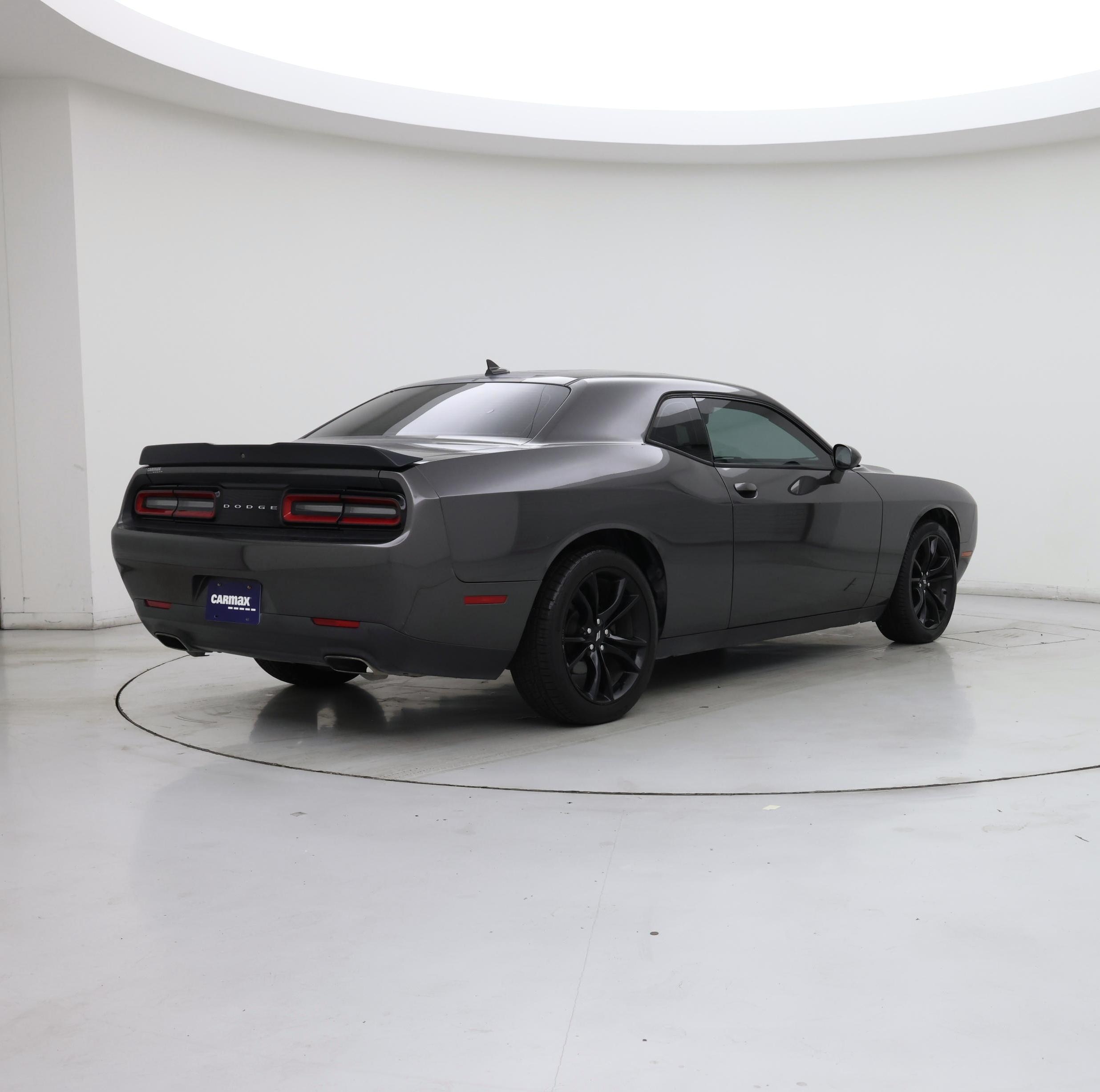 Thumbnail: 2017 Dodge Challenger - 8