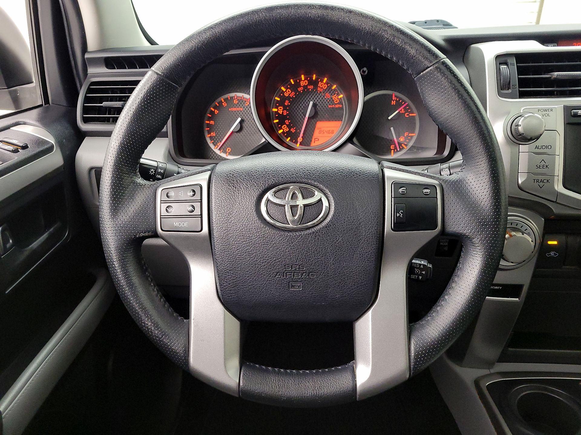Thumbnail: 2013 Toyota 4Runner - 10
