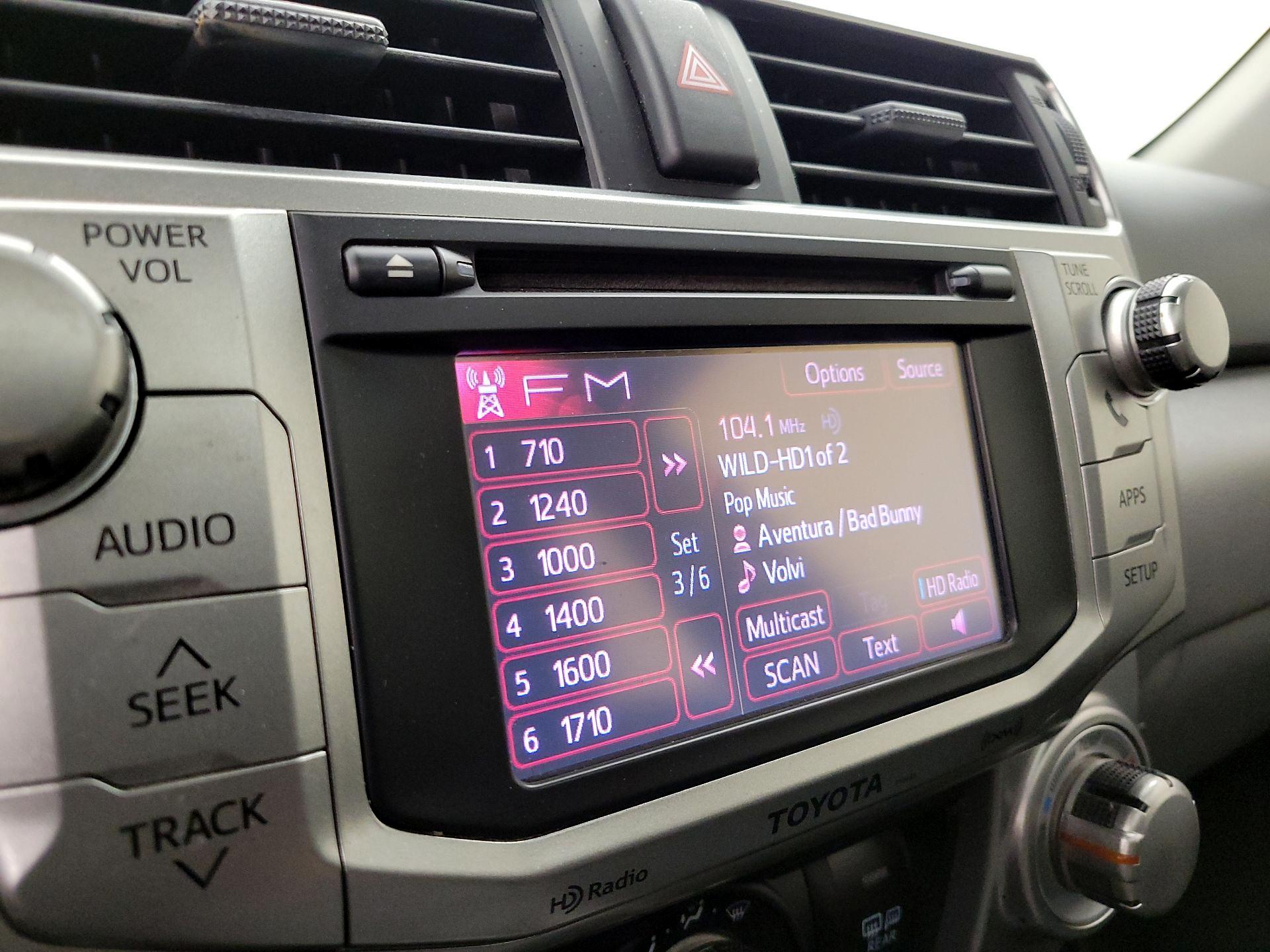 Thumbnail: 2013 Toyota 4Runner - 15