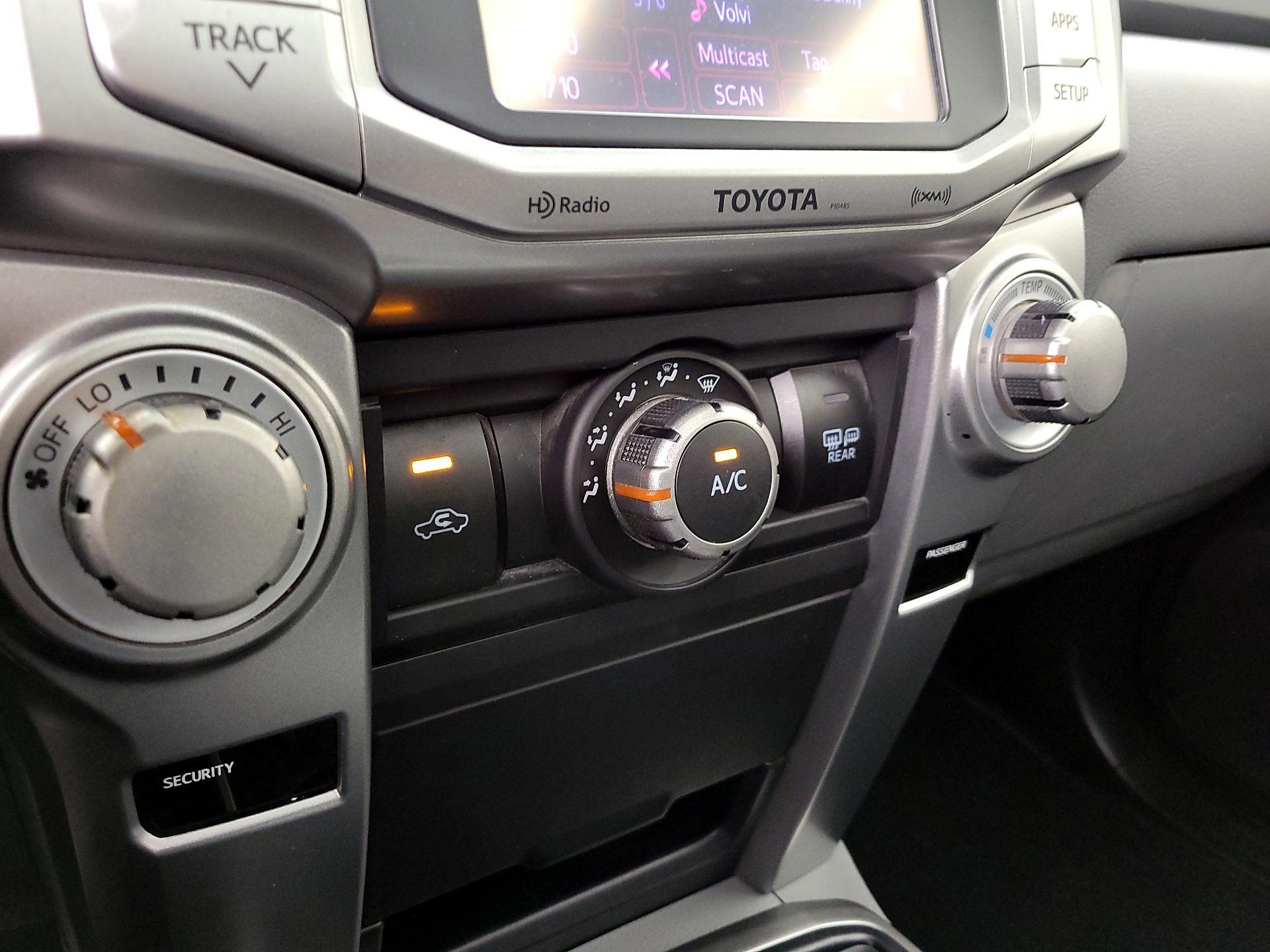 Thumbnail: 2013 Toyota 4Runner - 16