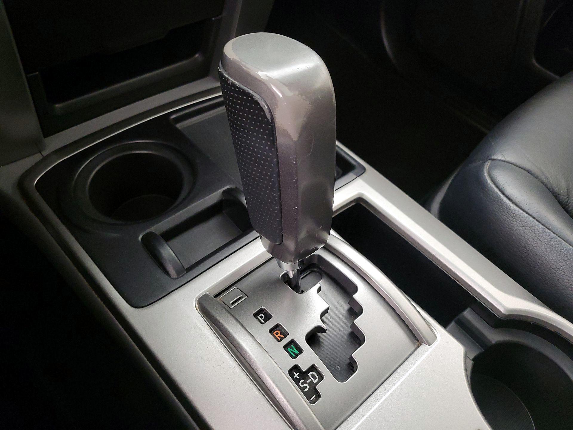 Thumbnail: 2013 Toyota 4Runner - 17