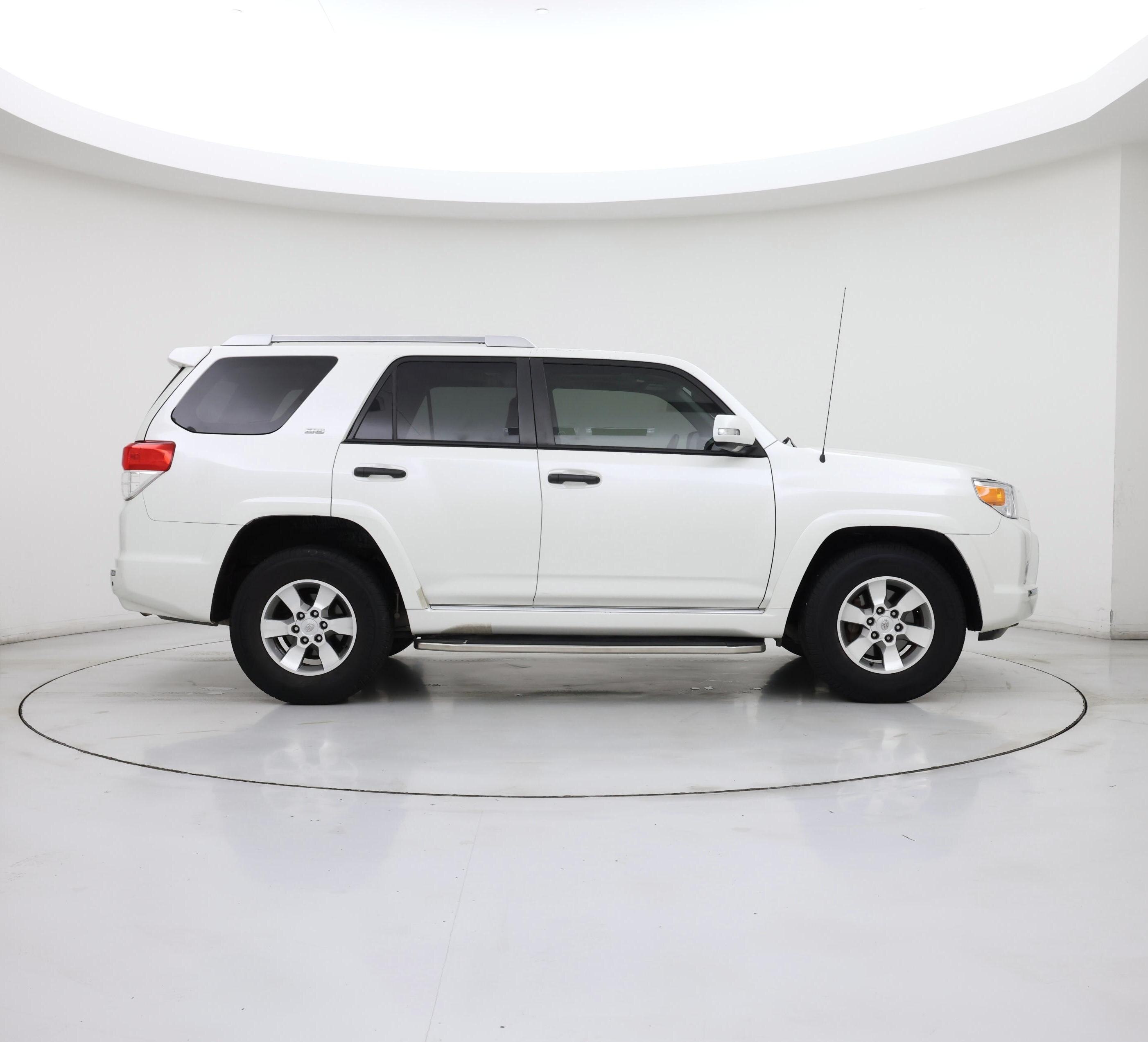 Thumbnail: 2013 Toyota 4Runner - 7