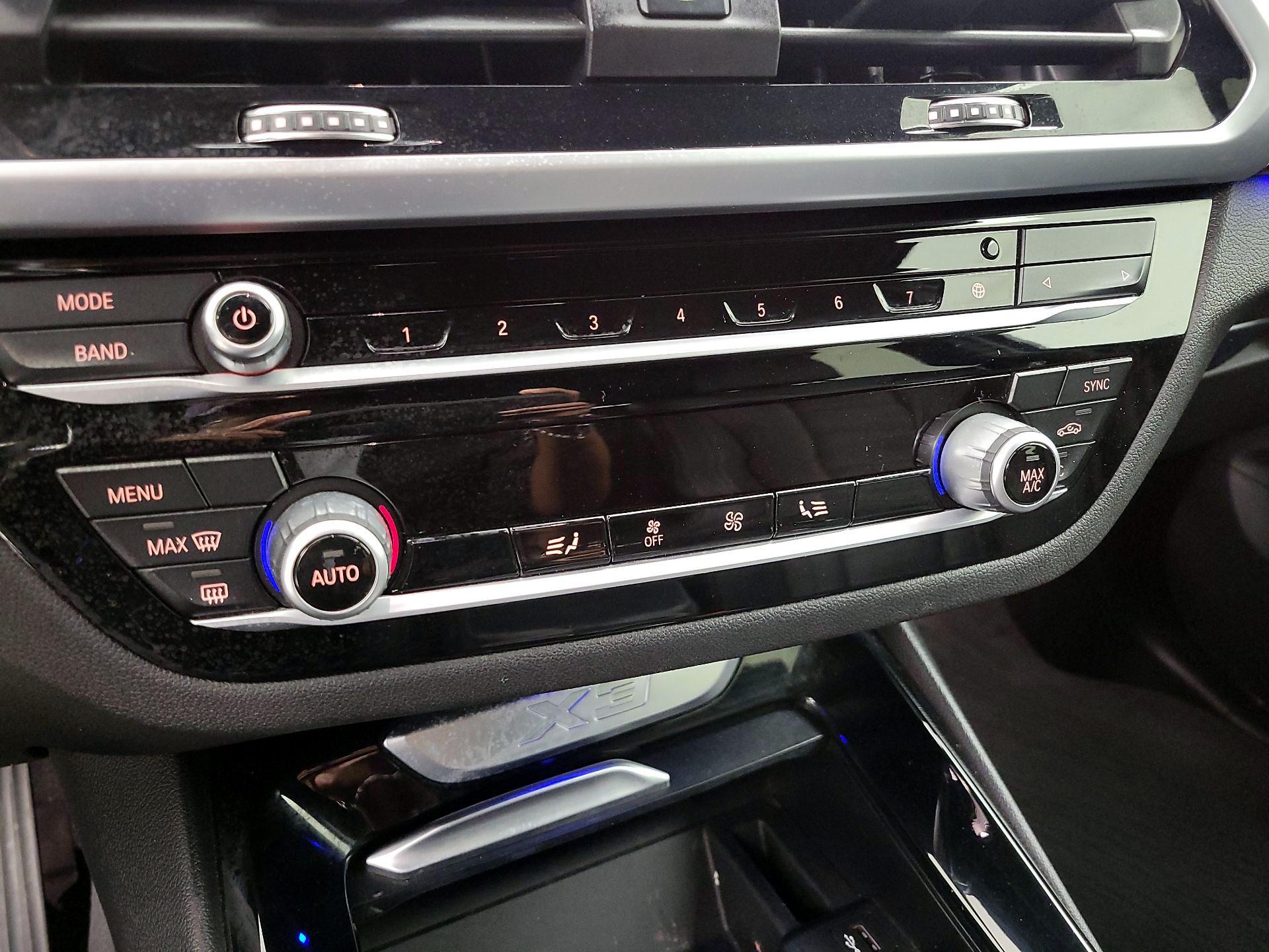 Thumbnail: 2019 BMW X3 - 16