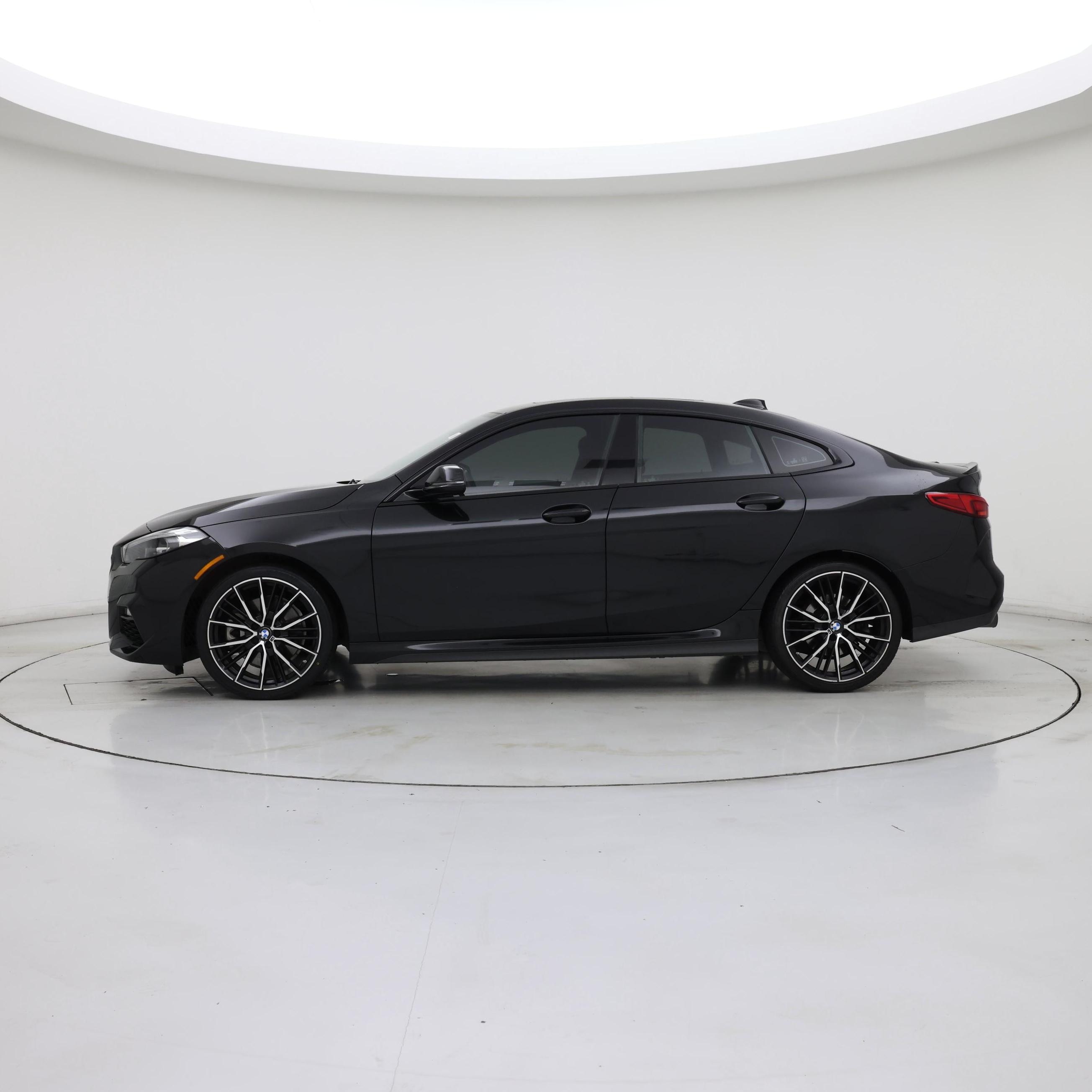 Thumbnail: 2024 BMW 2 Series - 3
