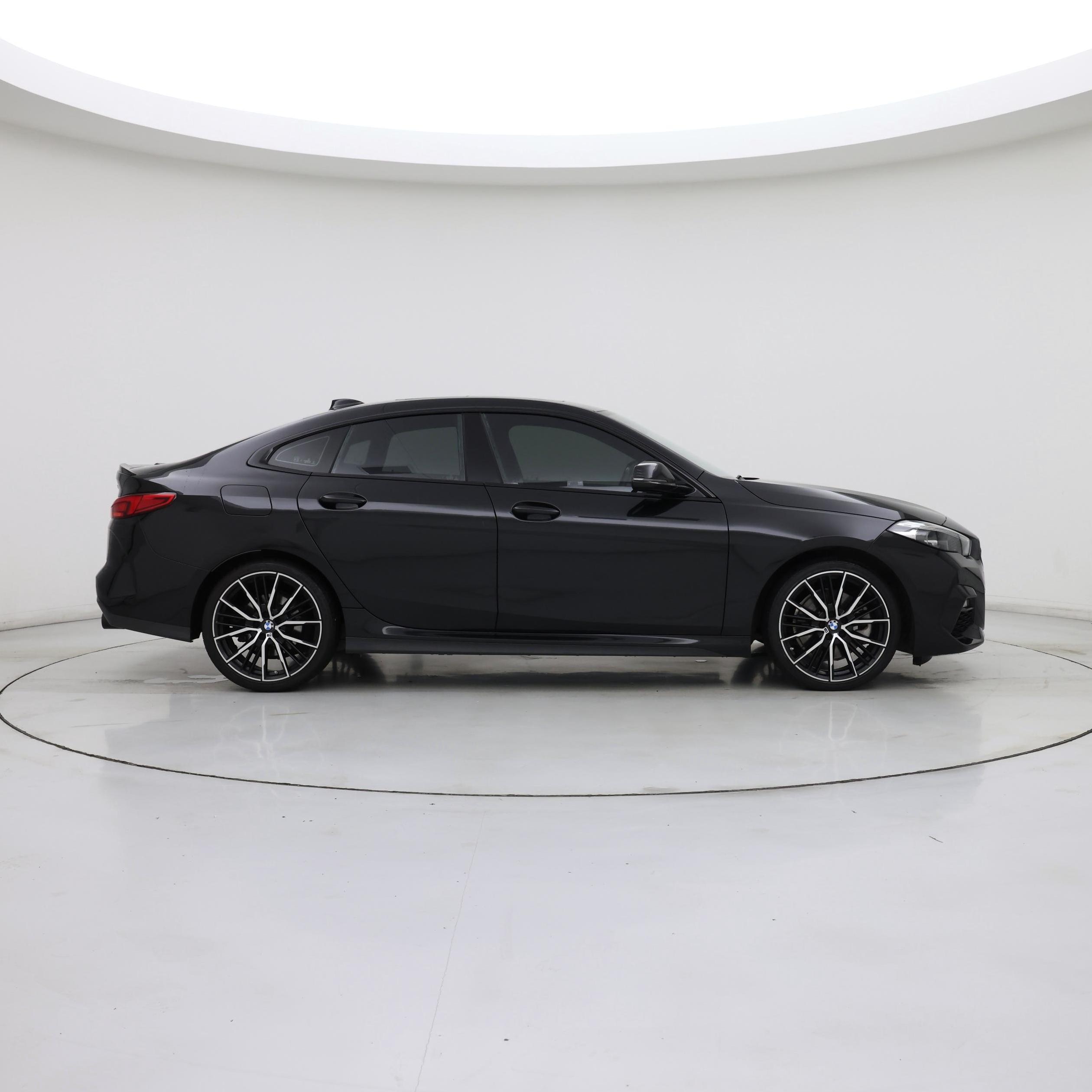 Thumbnail: 2024 BMW 2 Series - 7