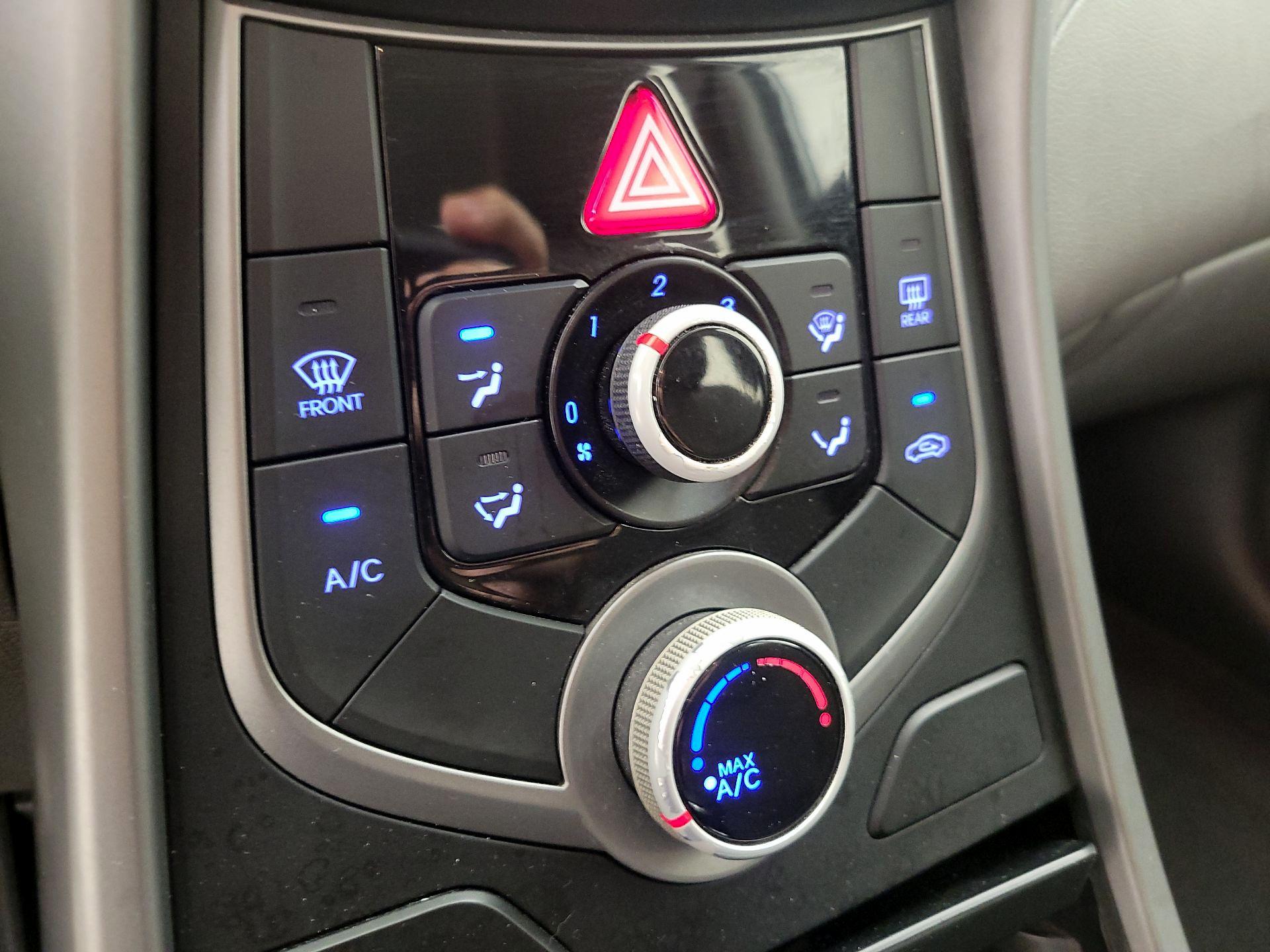 Thumbnail: 2016 Hyundai Elantra - 16