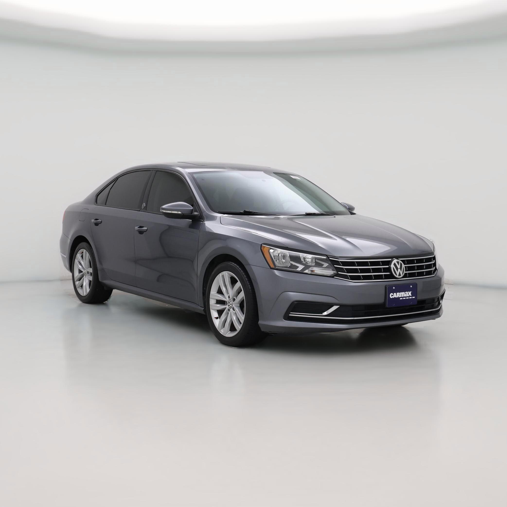Thumbnail: 2019 Volkswagen Passat - 1