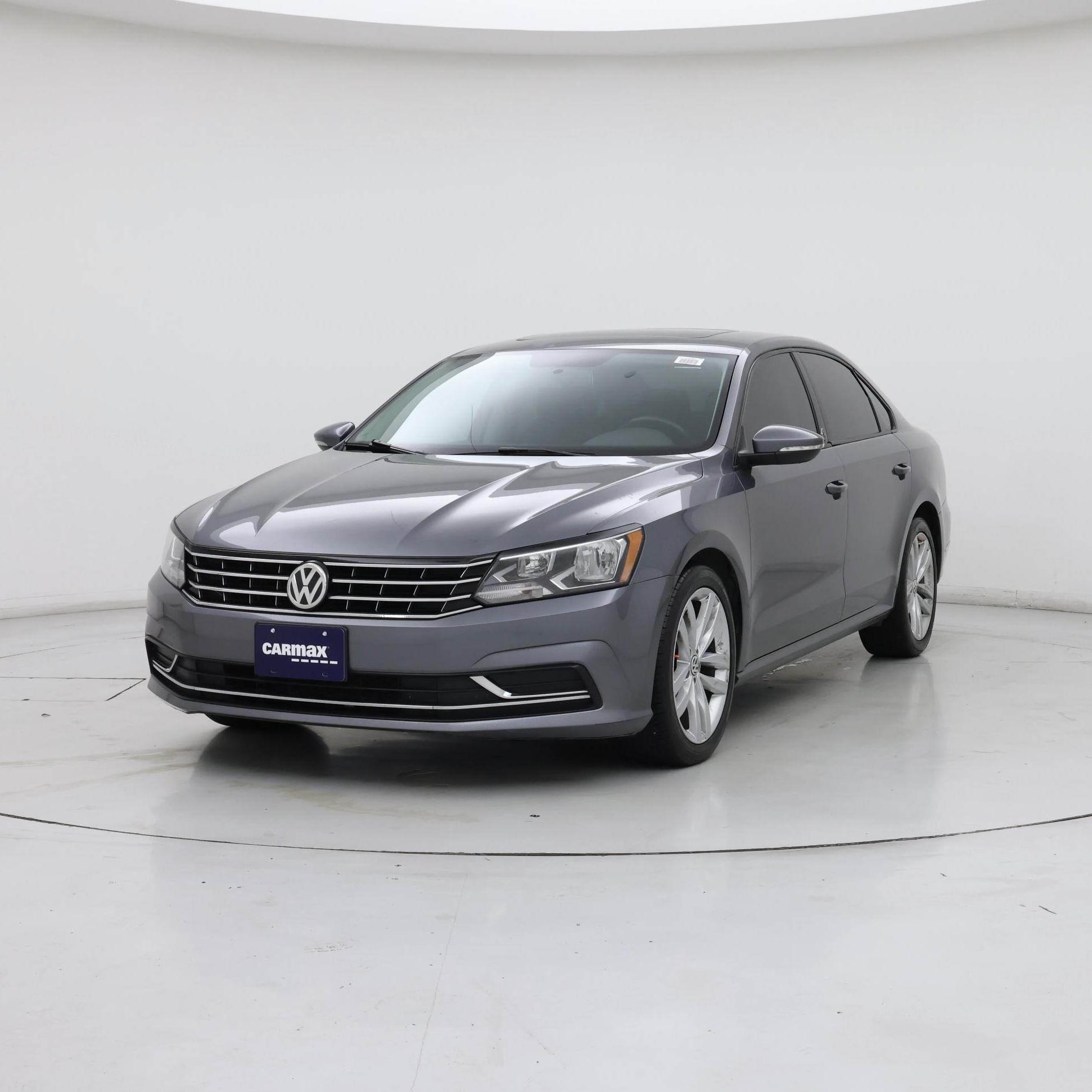 Thumbnail: 2019 Volkswagen Passat - 4