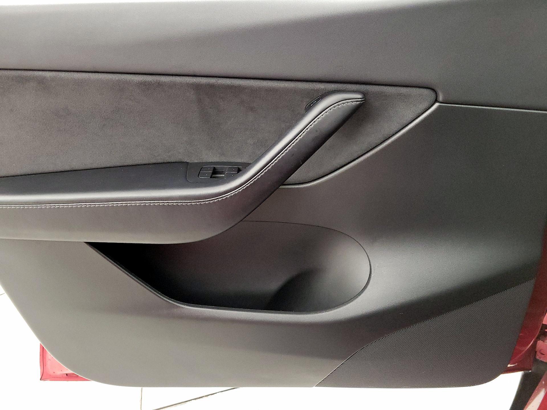 Thumbnail: 2021 Tesla Model Y - 12