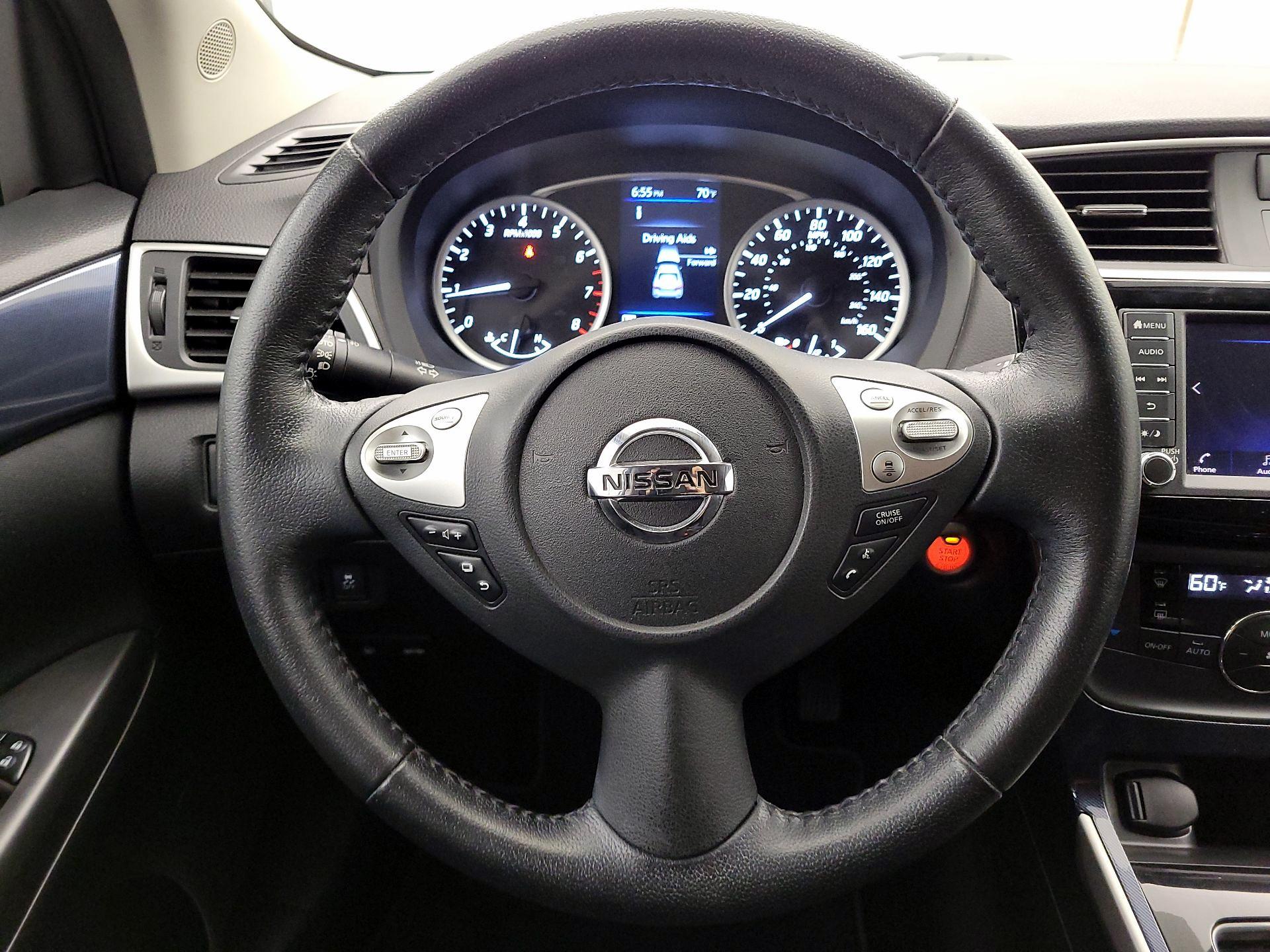 Thumbnail: 2019 Nissan Sentra - 10