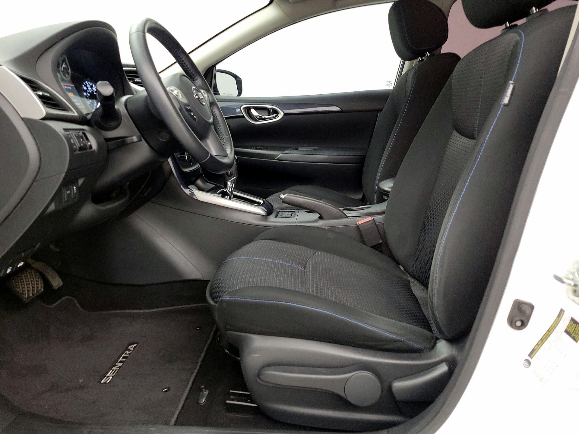 Thumbnail: 2019 Nissan Sentra - 11