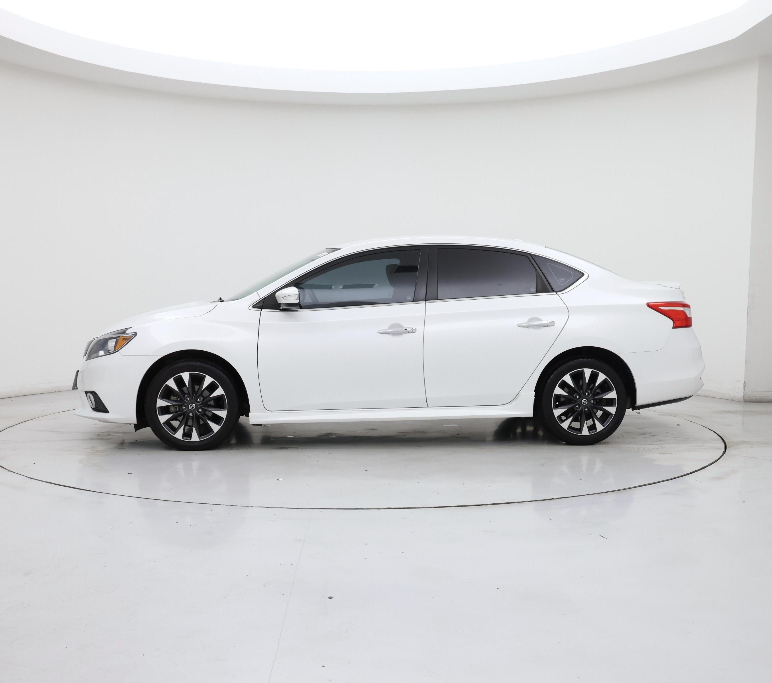 Thumbnail: 2019 Nissan Sentra - 3
