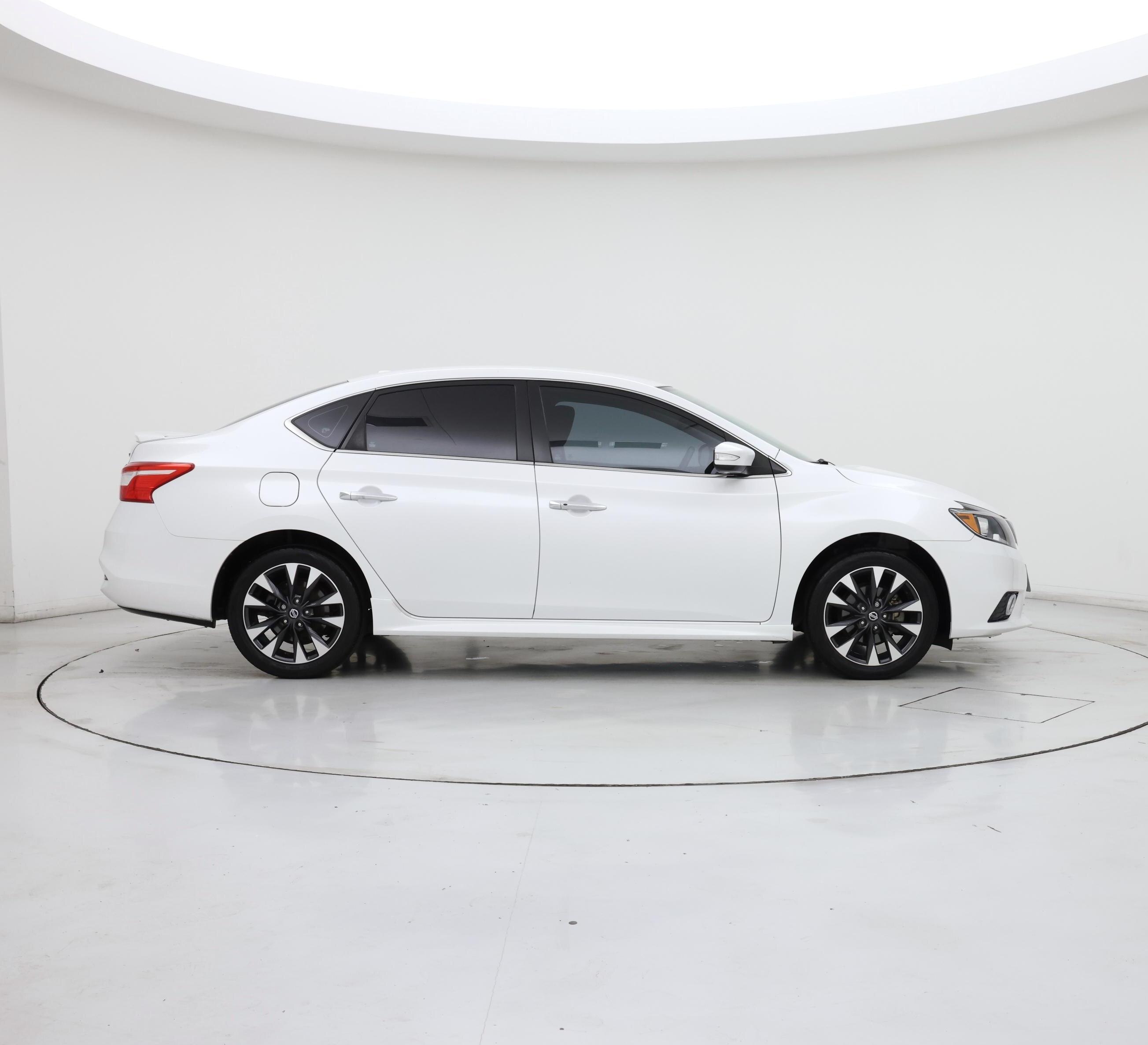 Thumbnail: 2019 Nissan Sentra - 7
