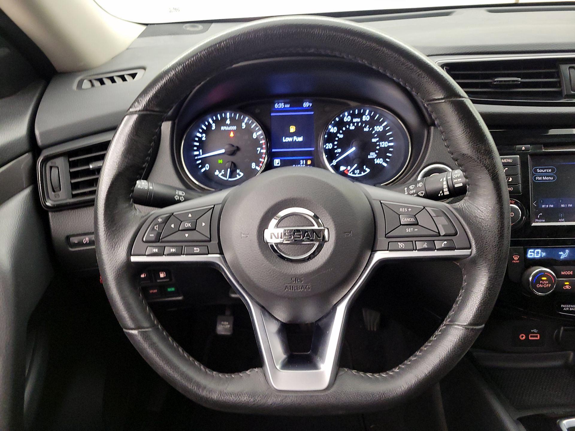 Thumbnail: 2019 Nissan Rogue - 10