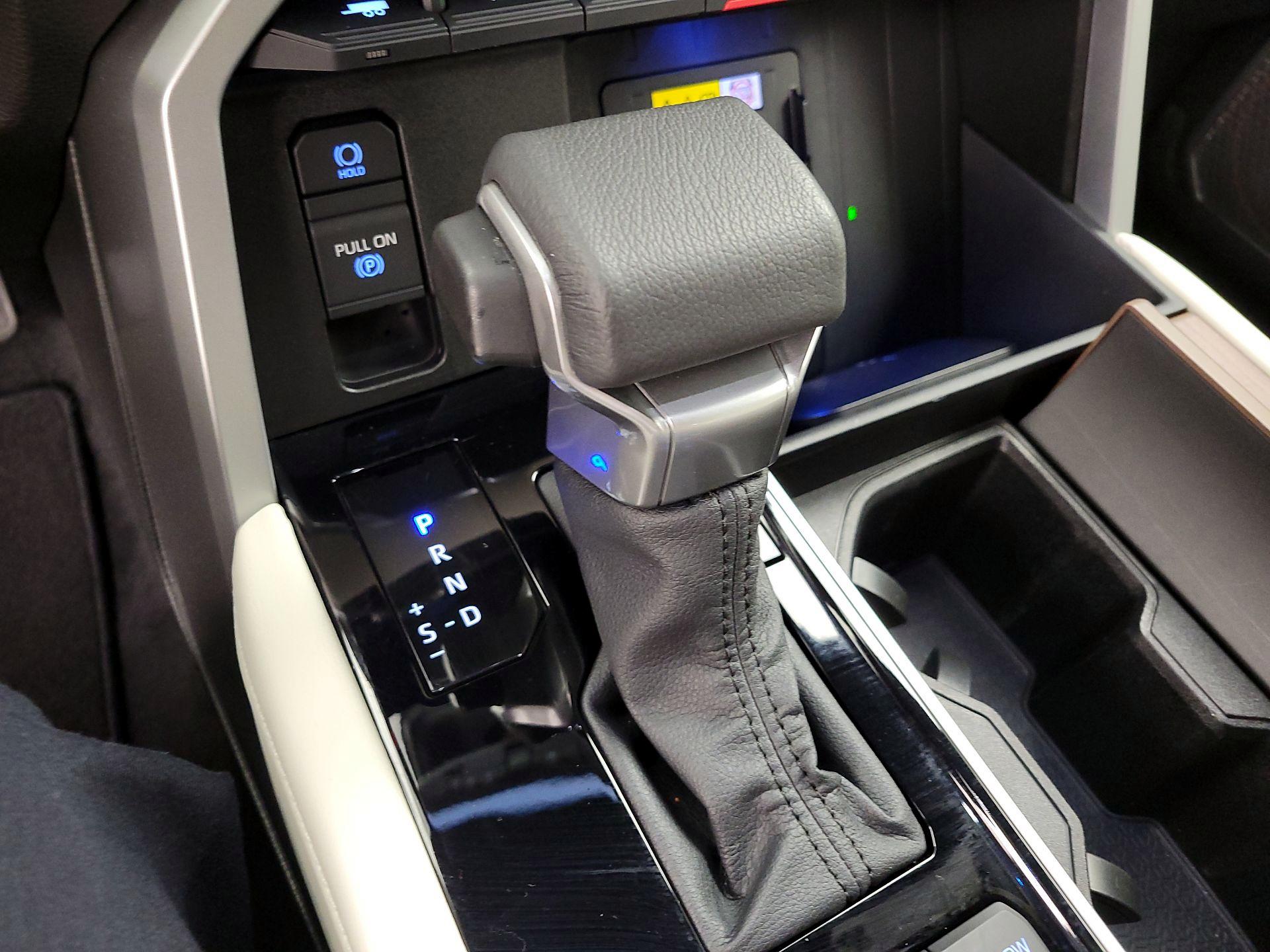 Thumbnail: 2024 Toyota Sequoia - 17