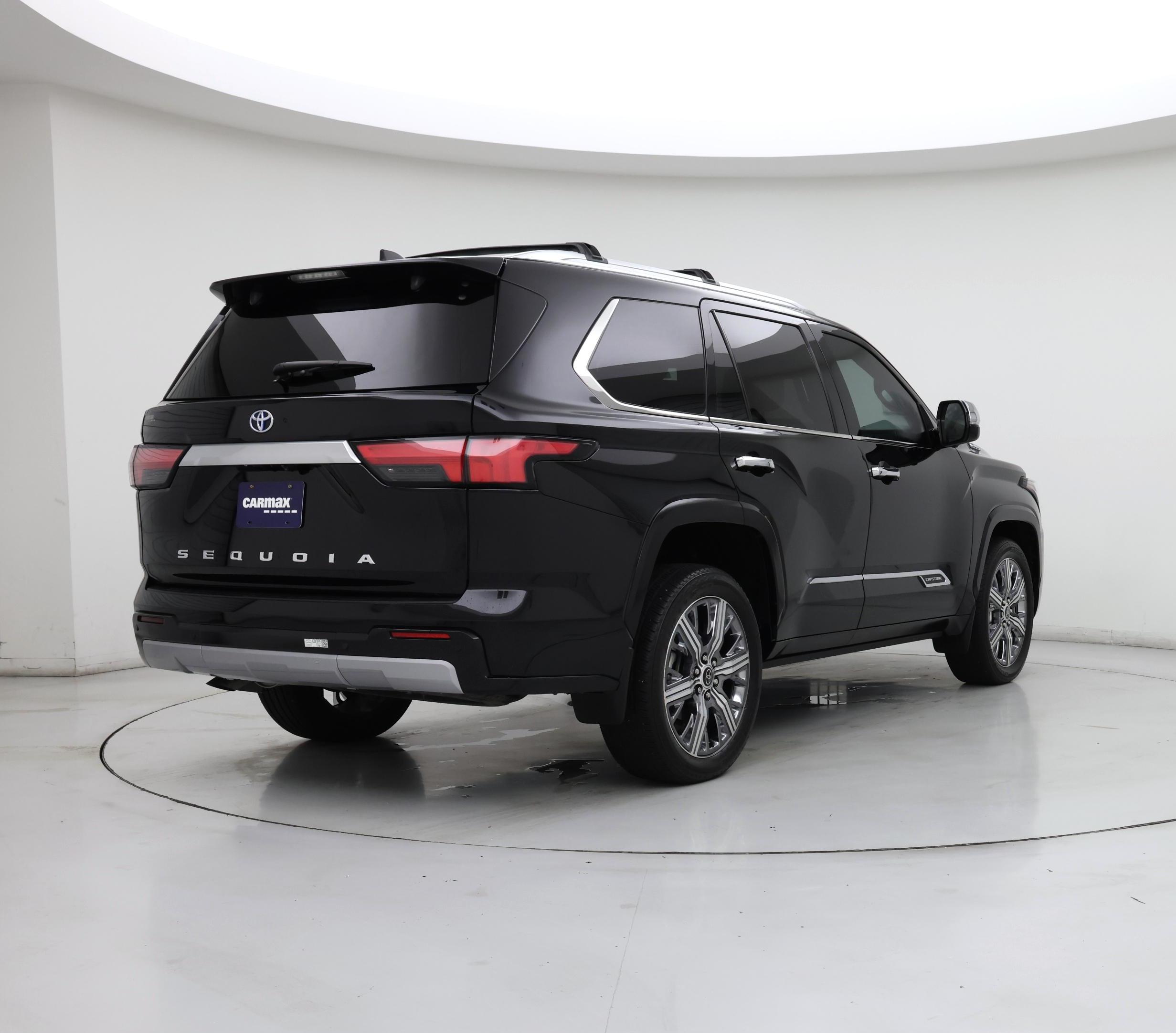 Thumbnail: 2024 Toyota Sequoia - 8