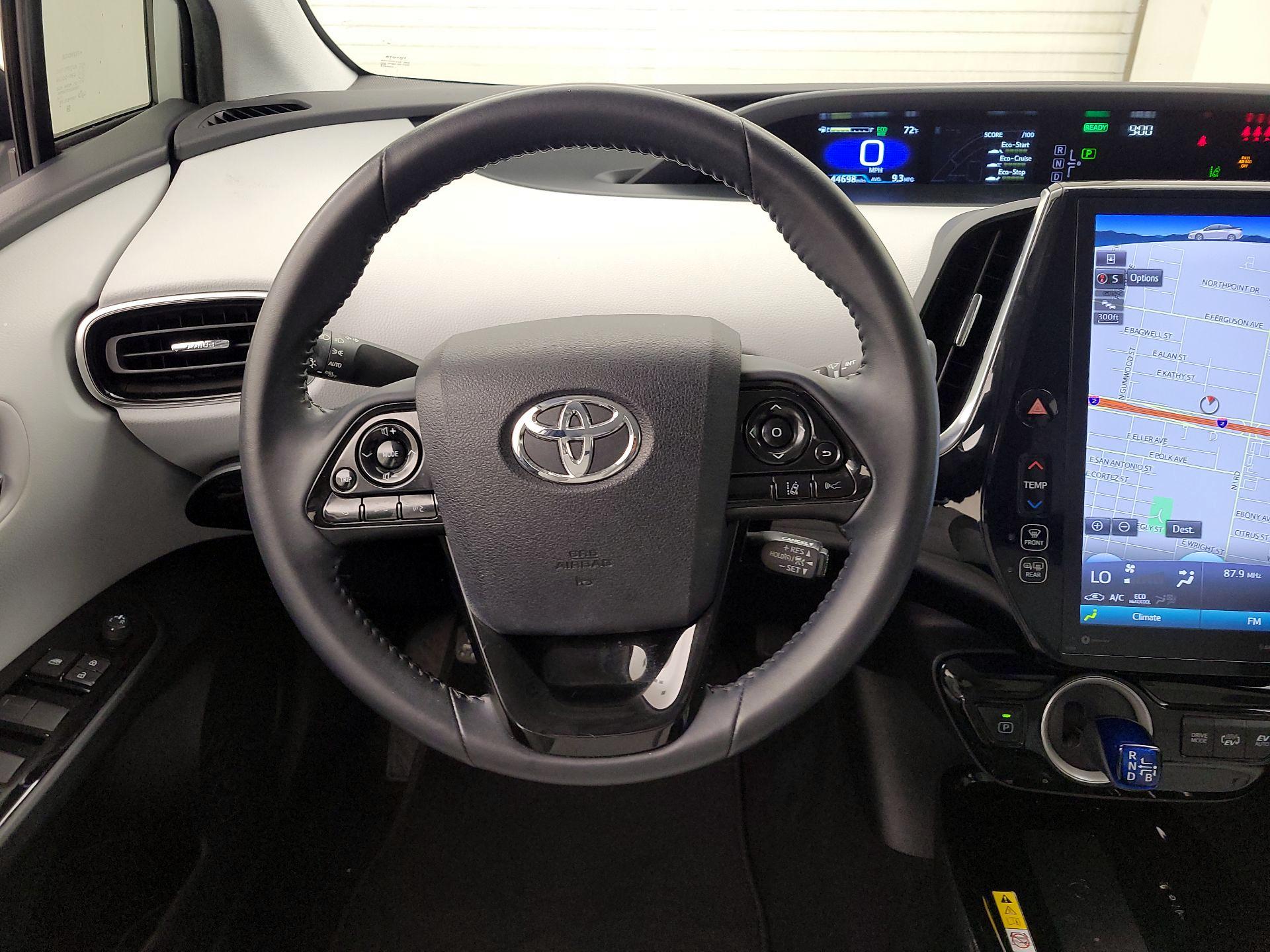 Thumbnail: 2022 Toyota Prius Prime - 10