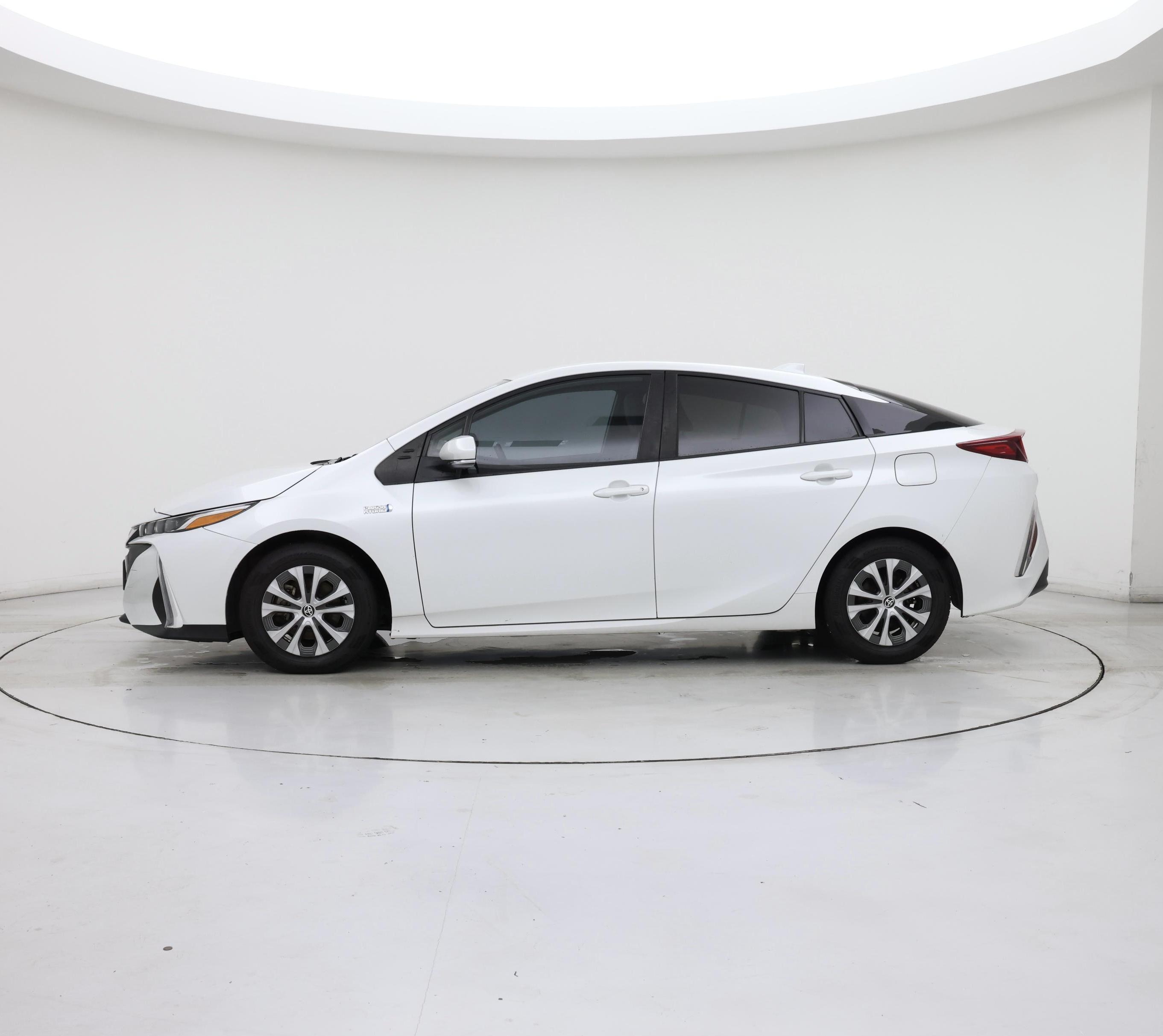 Thumbnail: 2022 Toyota Prius Prime - 3