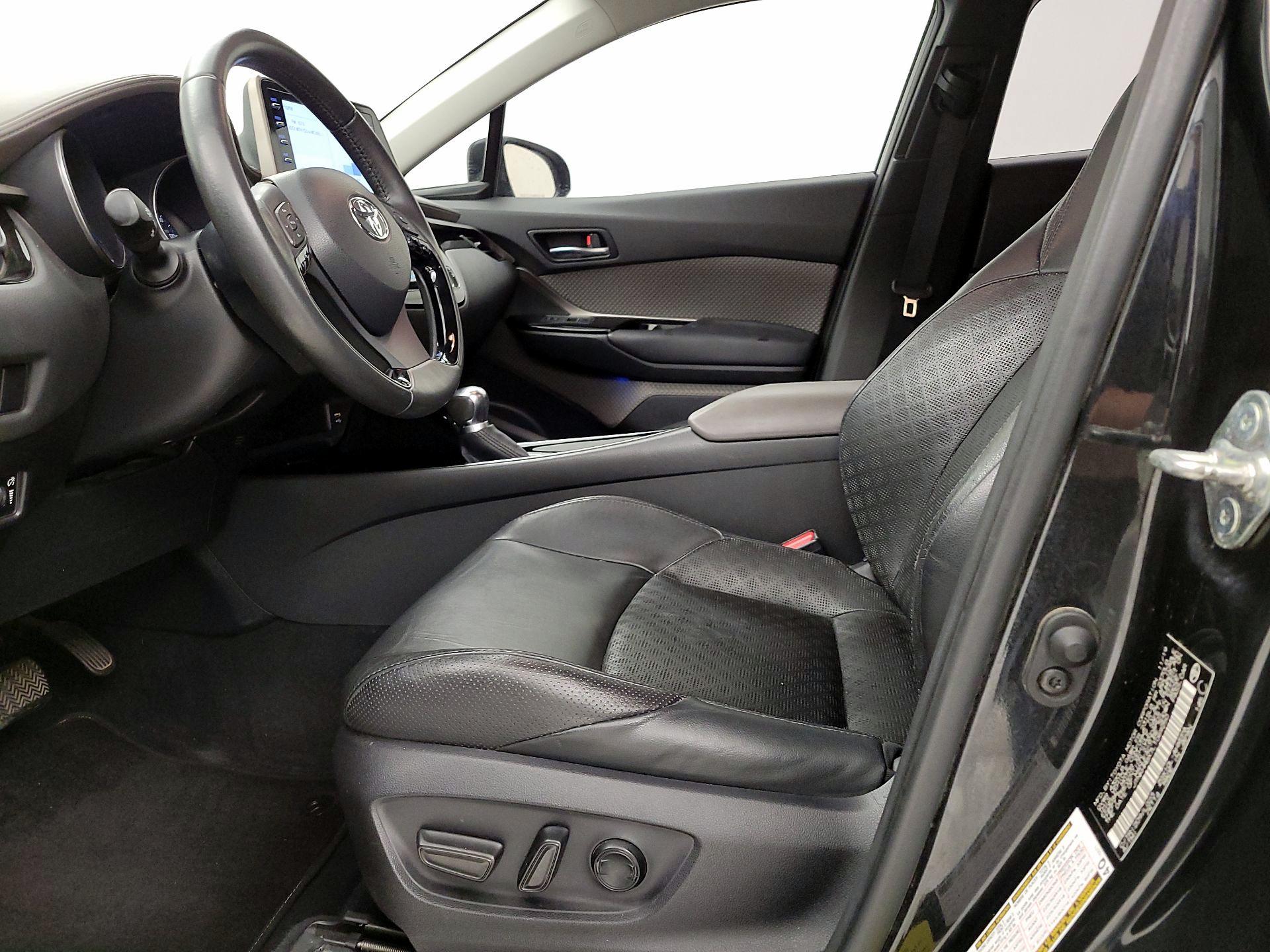 Thumbnail: 2020 Toyota C-HR - 11