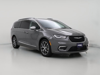 Gray 2022 Chrysler Pacifica Limited
